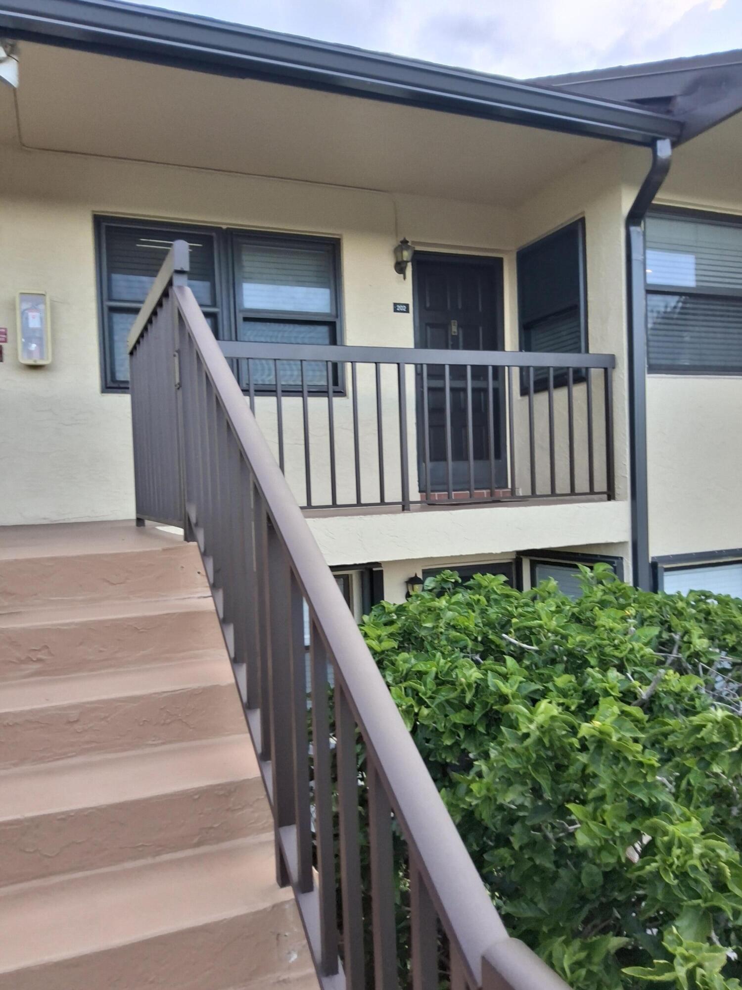 4693 E Lucerne Lakes Boulevard E 202 Property Photo 18
