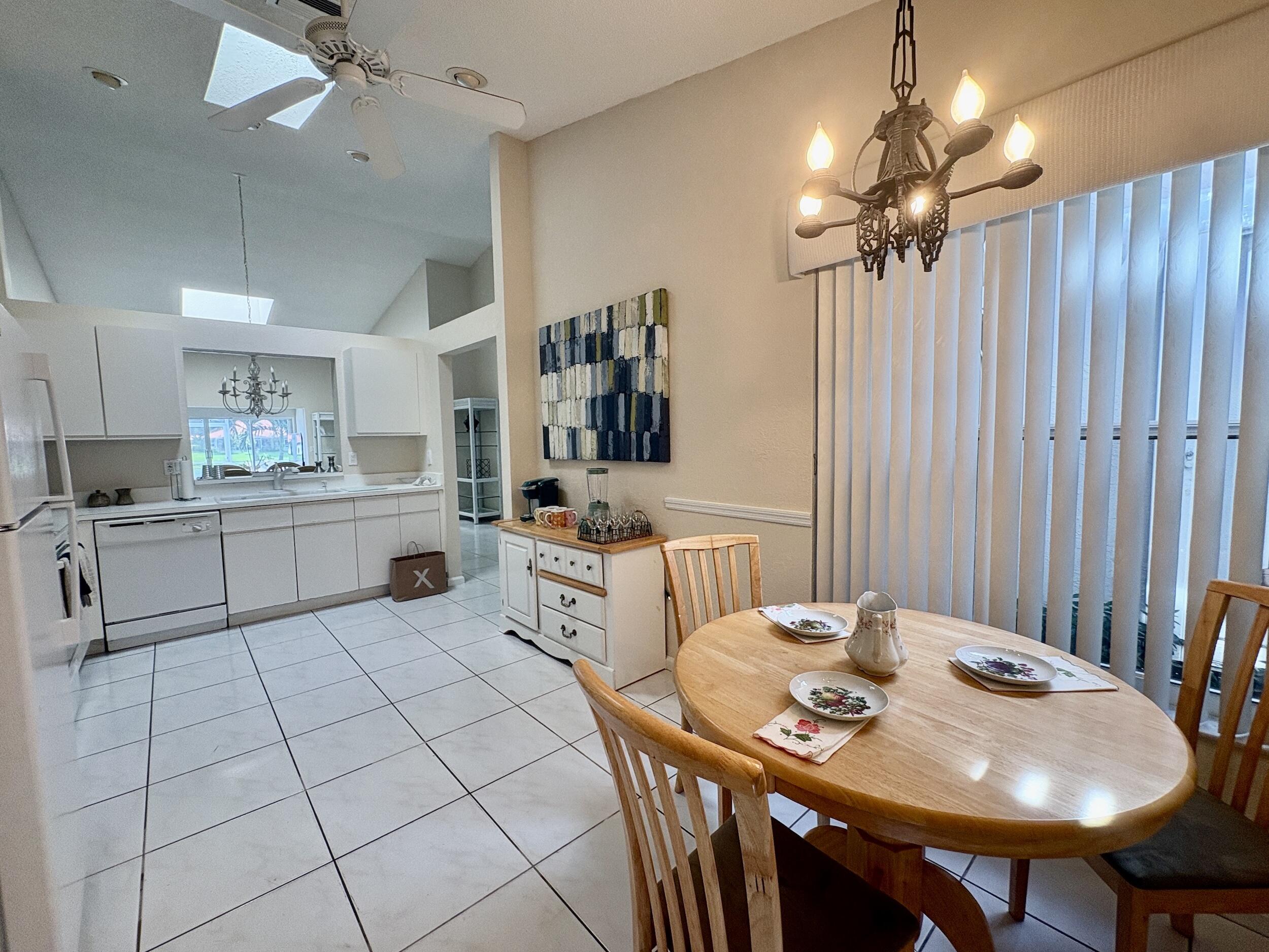 7702 Majestic Palm Drive Property Photo 8