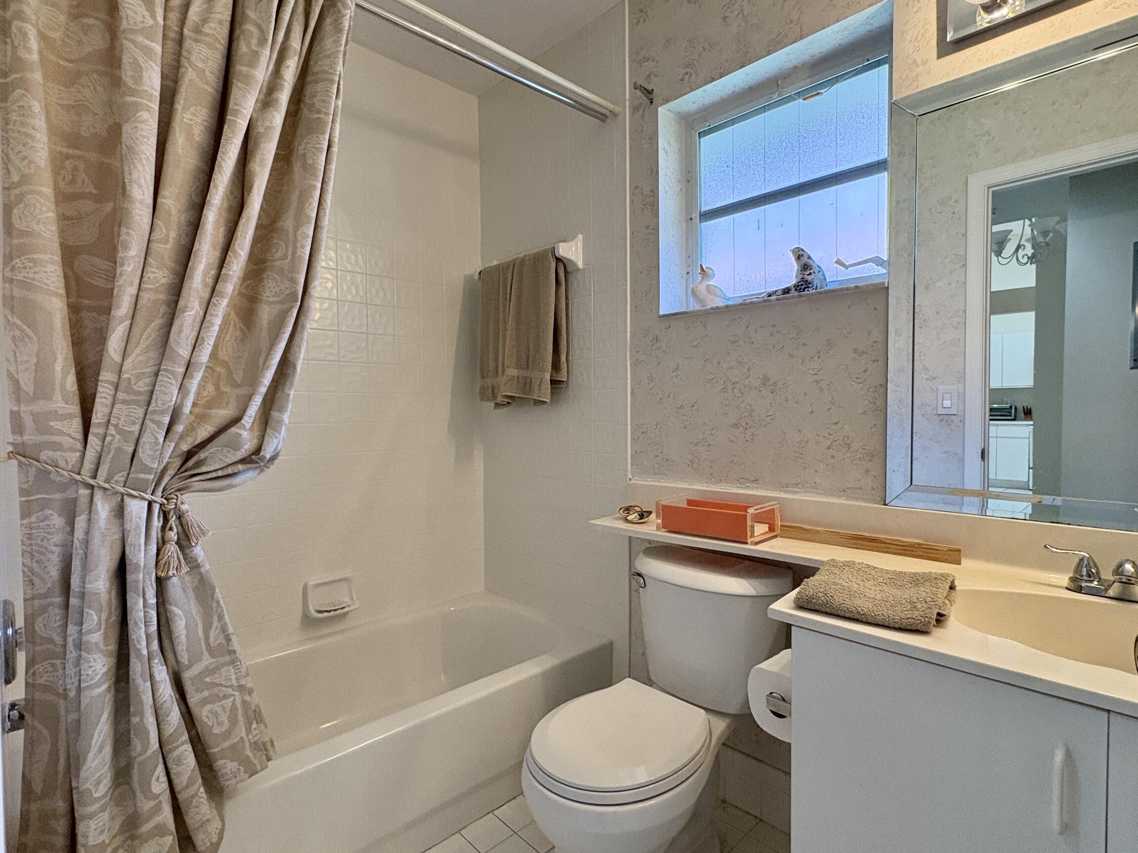 7702 Majestic Palm Drive Property Photo 28