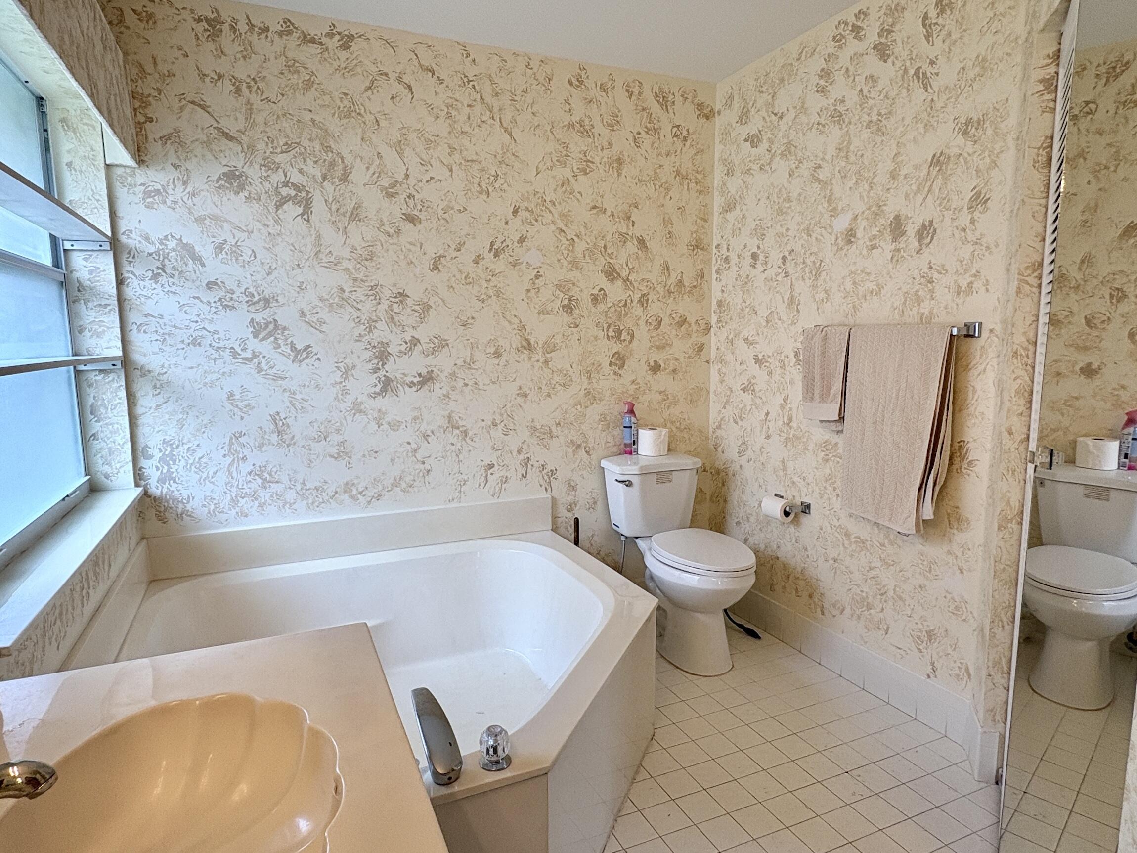 7702 Majestic Palm Drive Property Photo 37