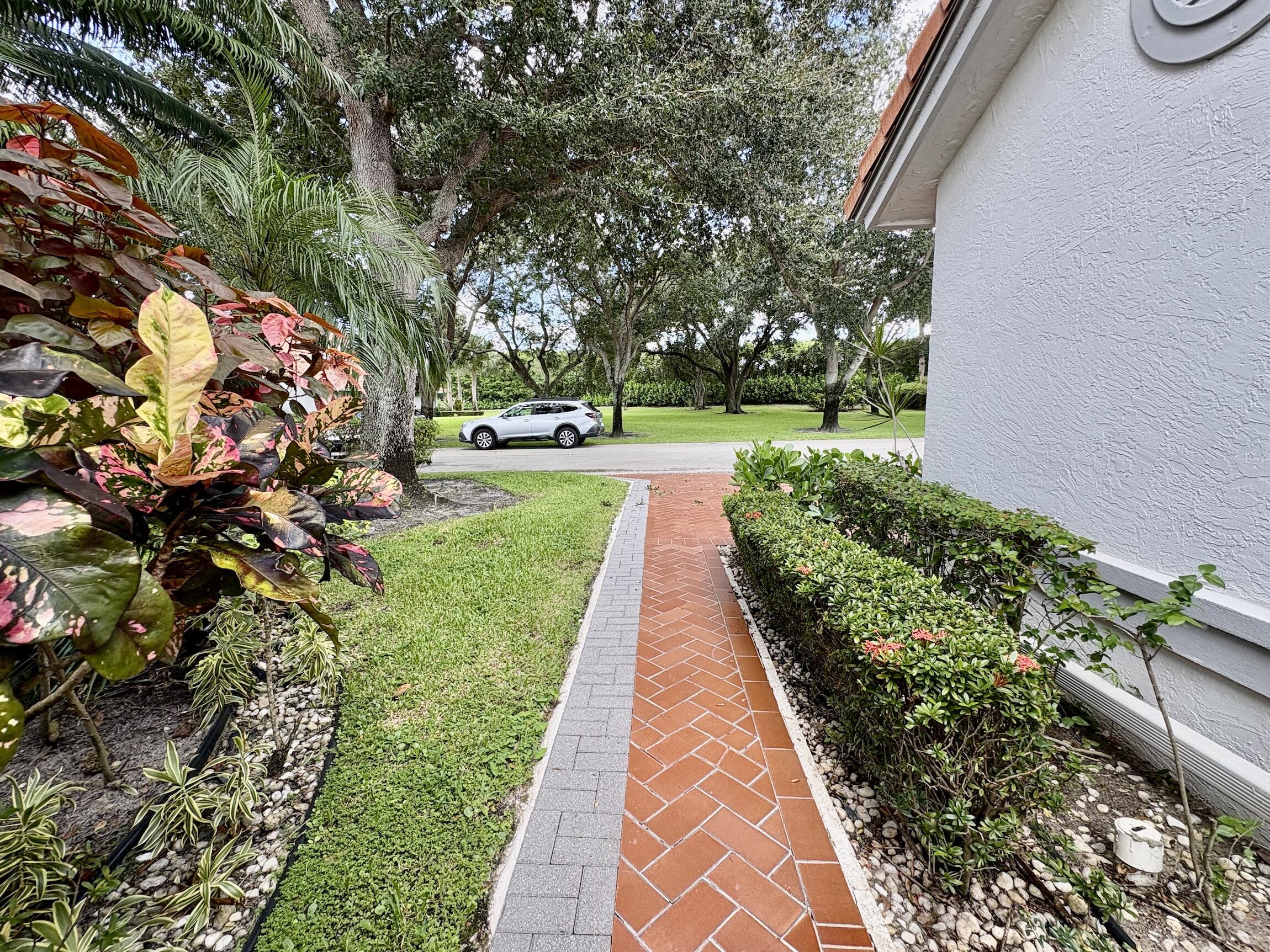 7702 Majestic Palm Drive Property Photo 41