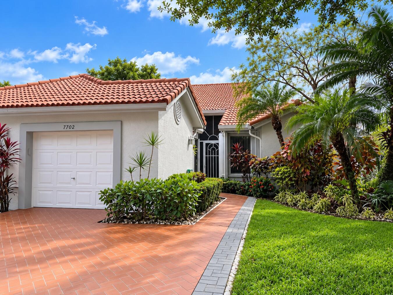 7702 Majestic Palm Drive Property Photo 42