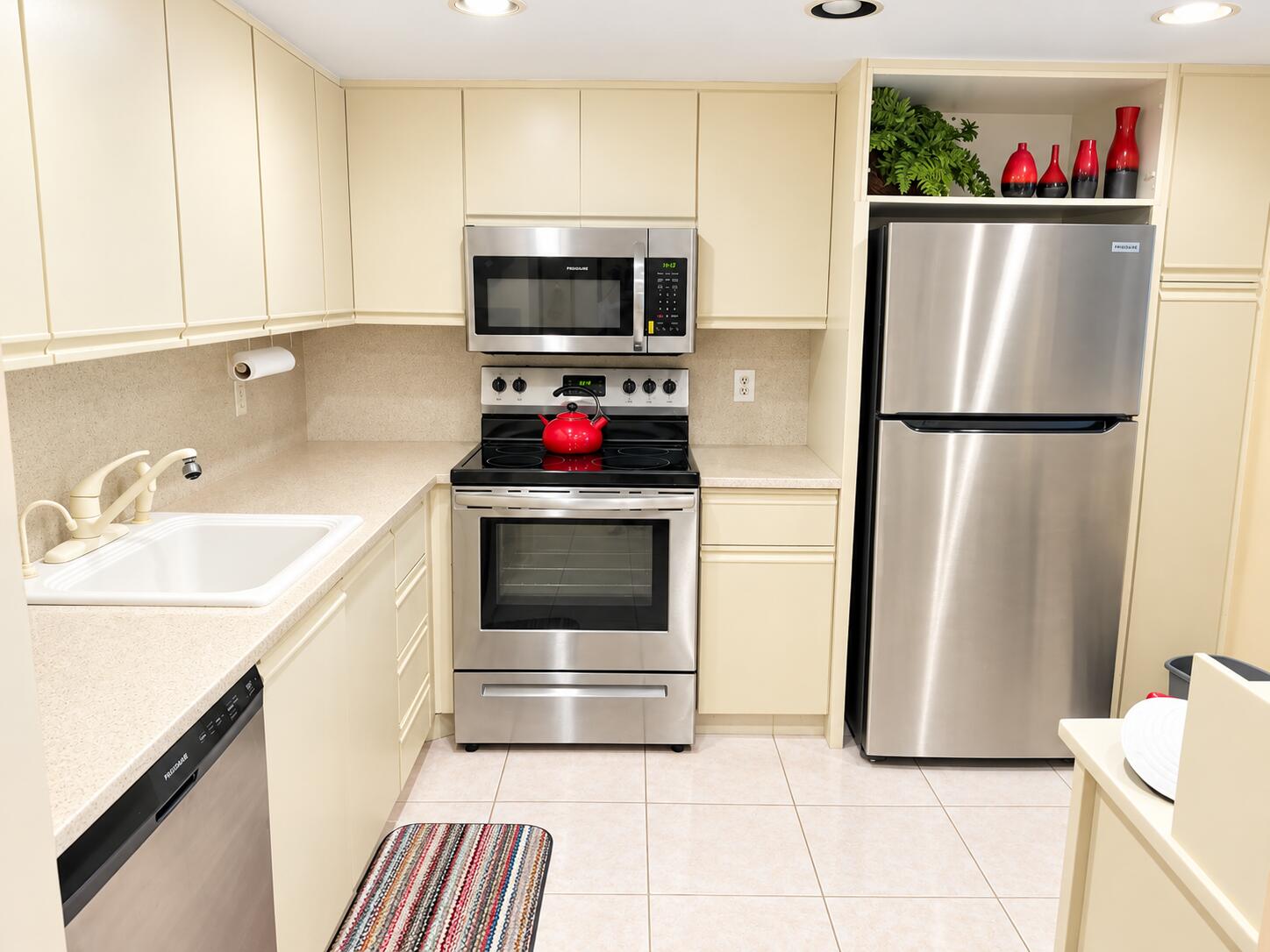 3305 Aruba Way G1 Property Photo 6