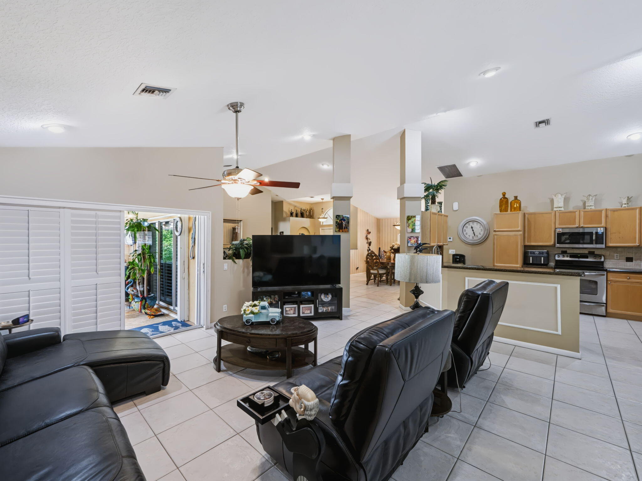 6001 Wedgewood Village Circle Property Photo 11