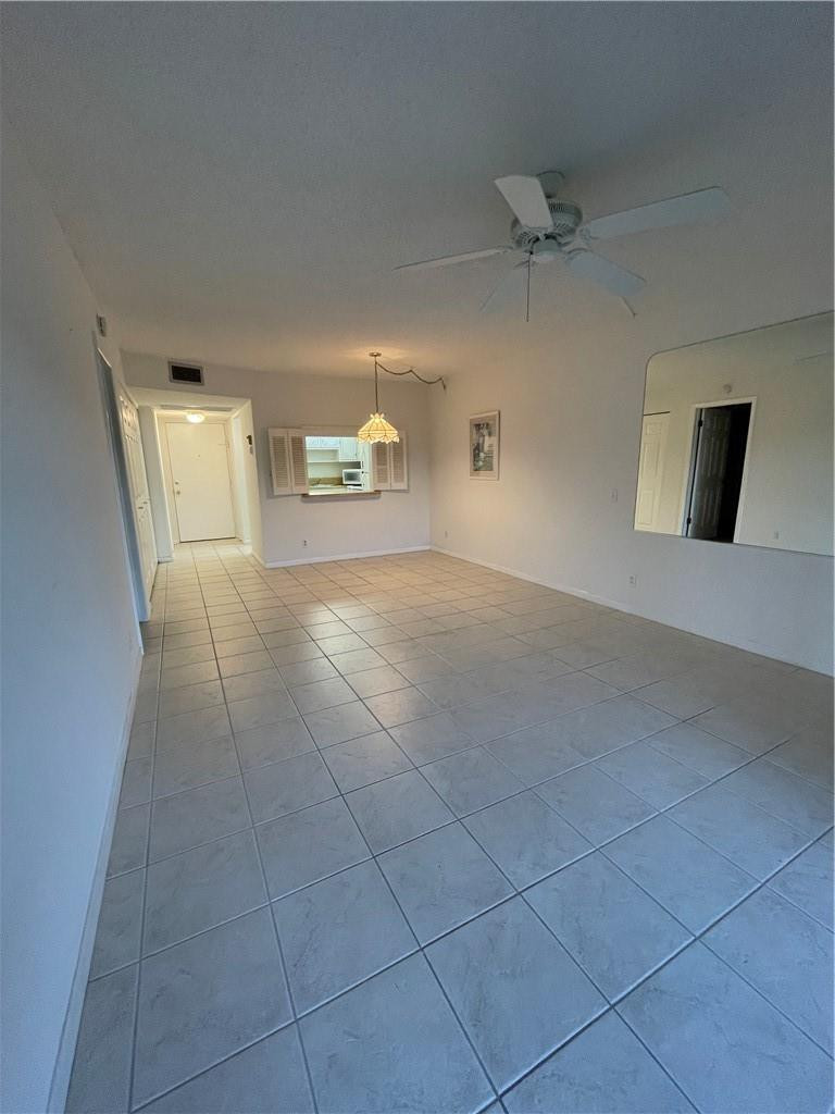 9233 Sw 8th Street 220 Property Photo 8