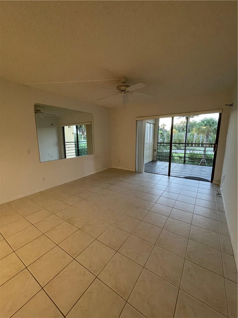 9233 Sw 8th Street 220 Property Photo 12