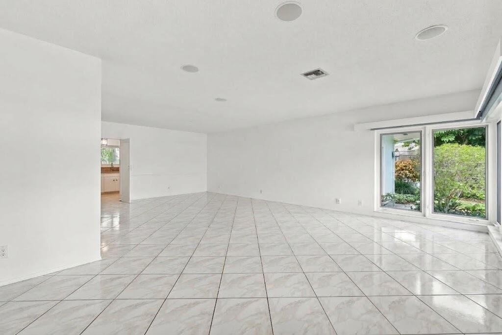 1431 S Ocean Boulevard Unit 28 Property Photo 4