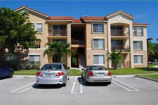 913 Villa Circle 913 Property Photo 2