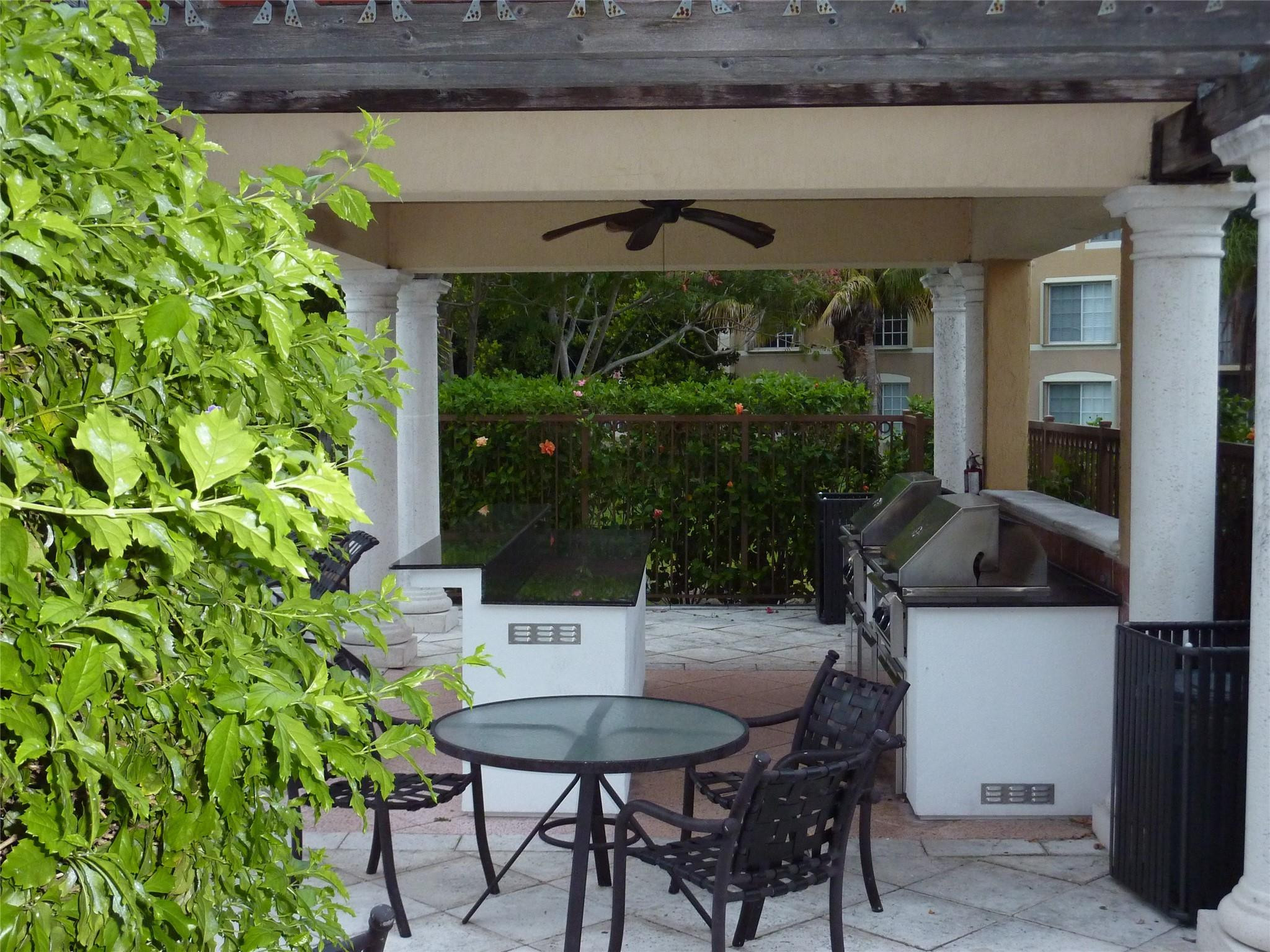 913 Villa Circle 913 Property Photo 18