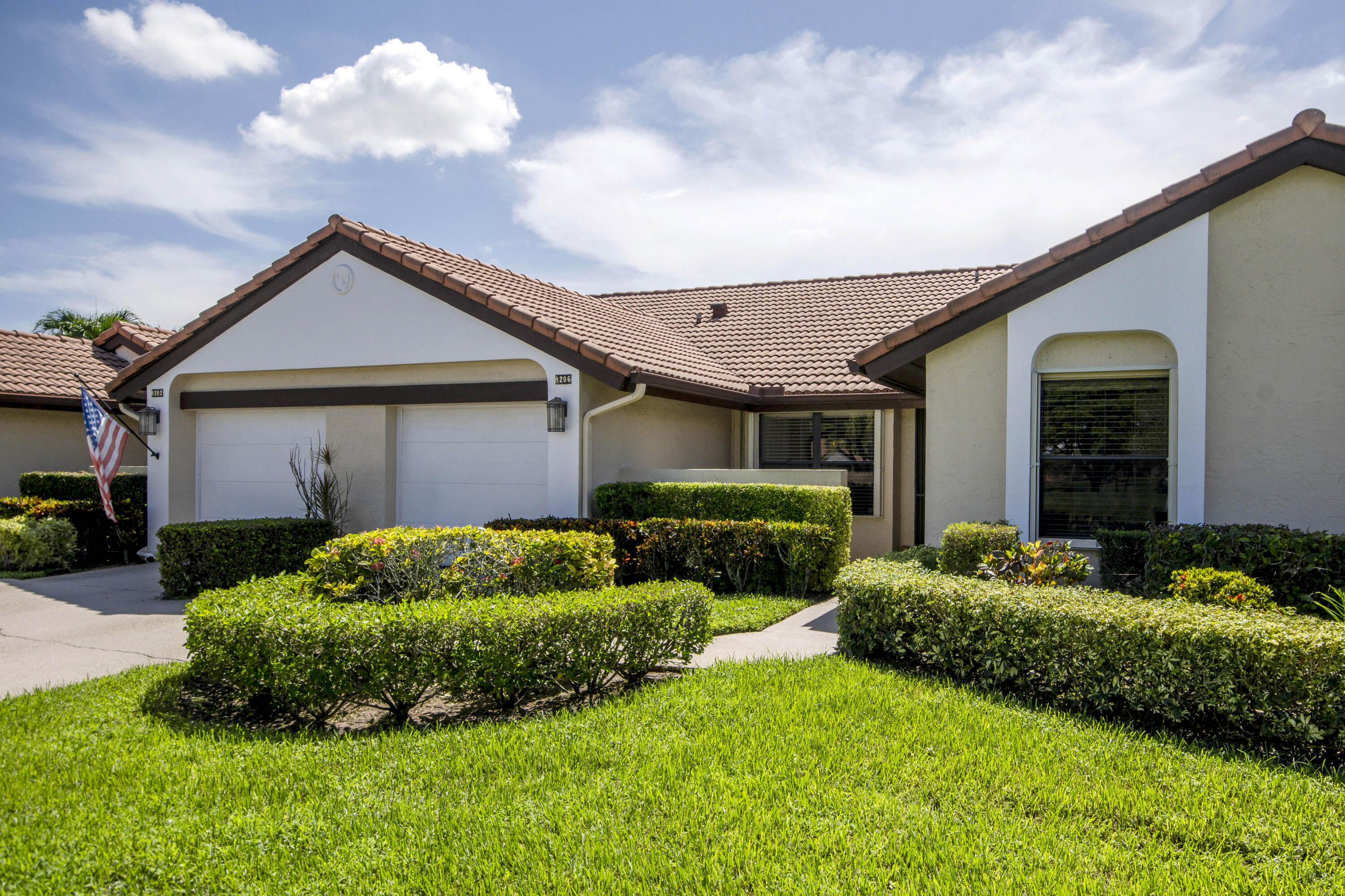 8206 Mooring Circle Property Photo 1