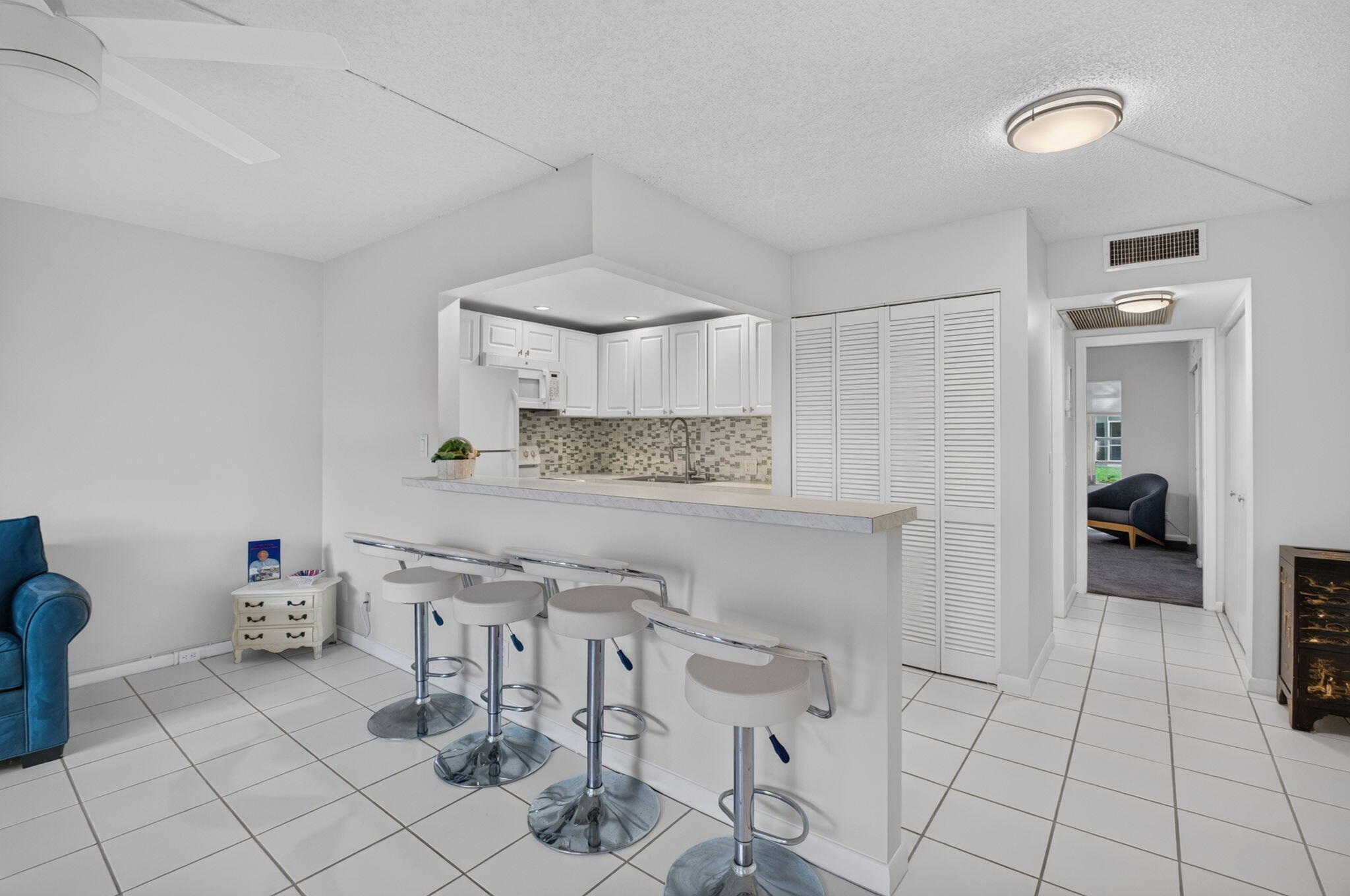 591 Fanshaw O Property Photo 7