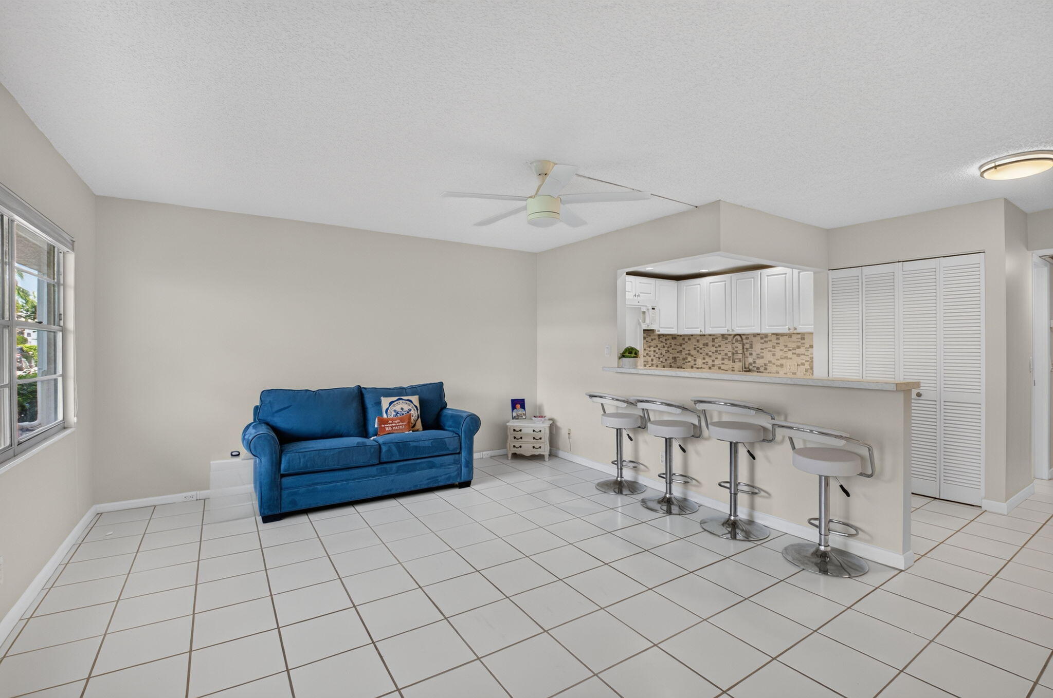 591 Fanshaw O Property Photo 10