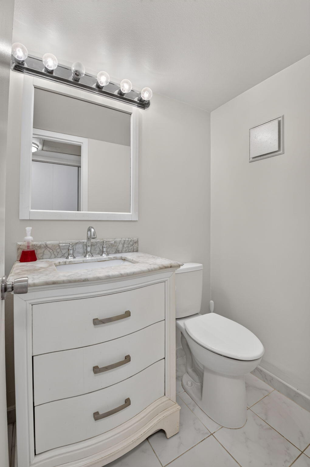 591 Fanshaw O Property Photo 13