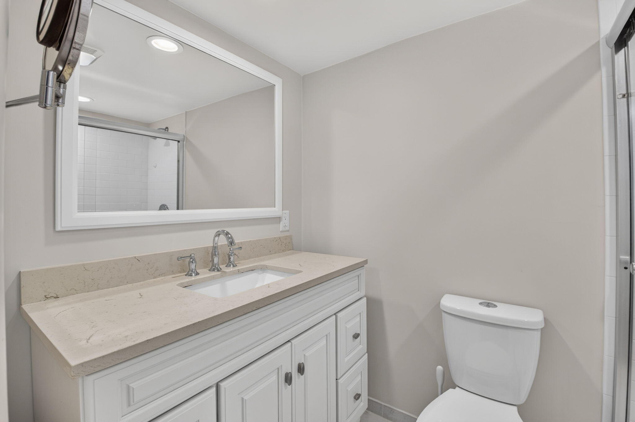 591 Fanshaw O Property Photo 15