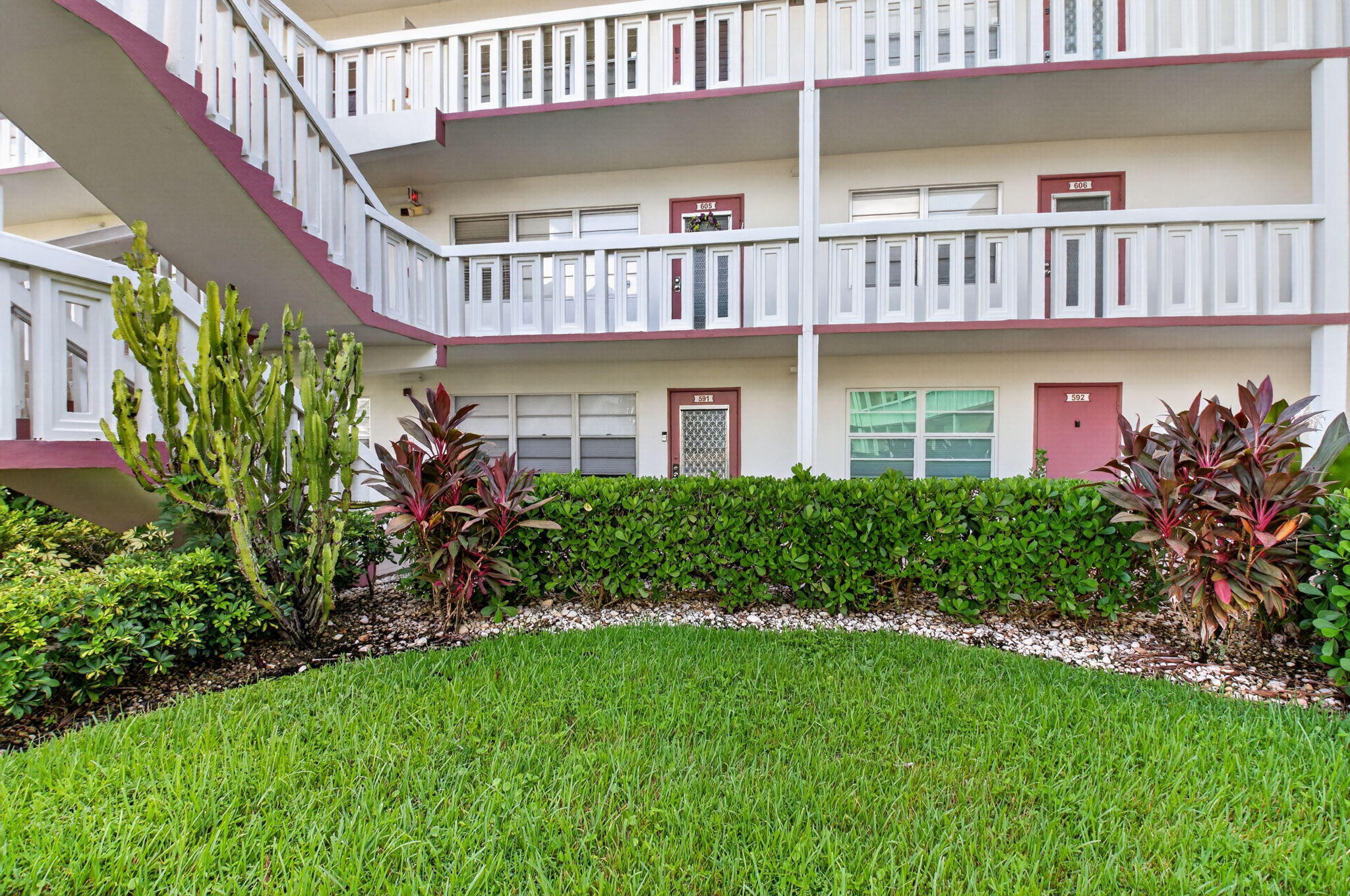 591 Fanshaw O Property Photo 21