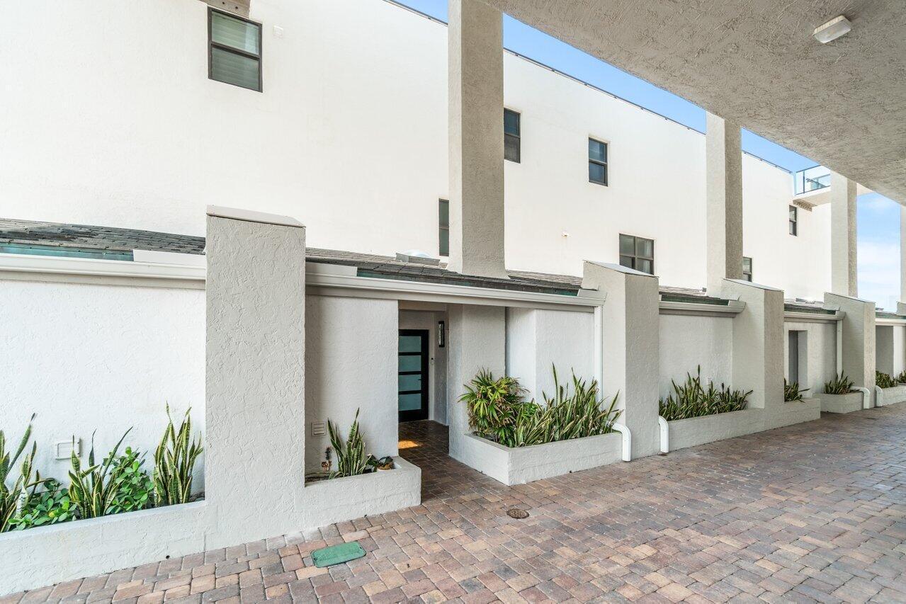 3115 S Ocean Boulevard 104 Property Photo 33
