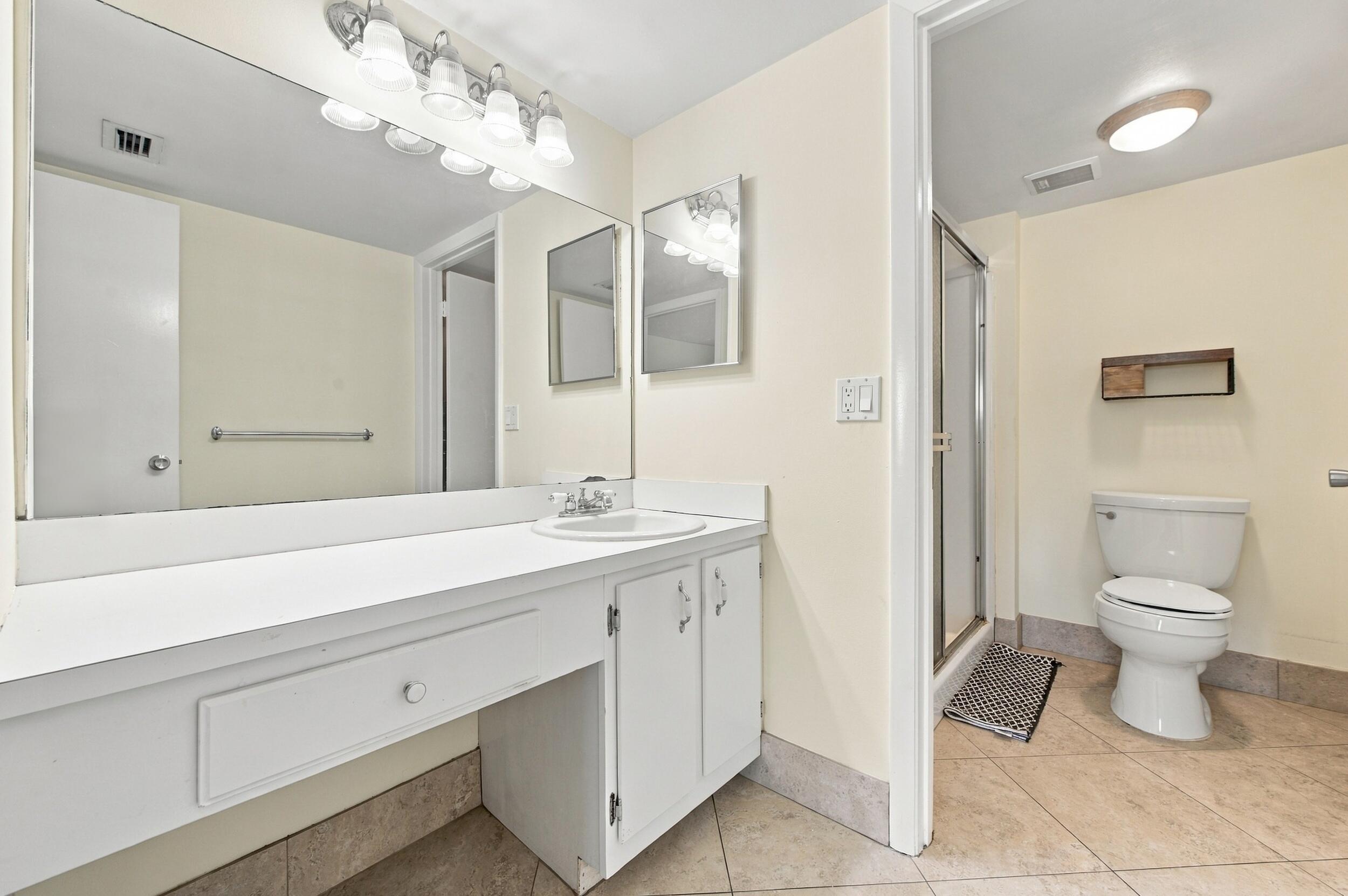 6585 Somerset Drive 102 Property Photo 13
