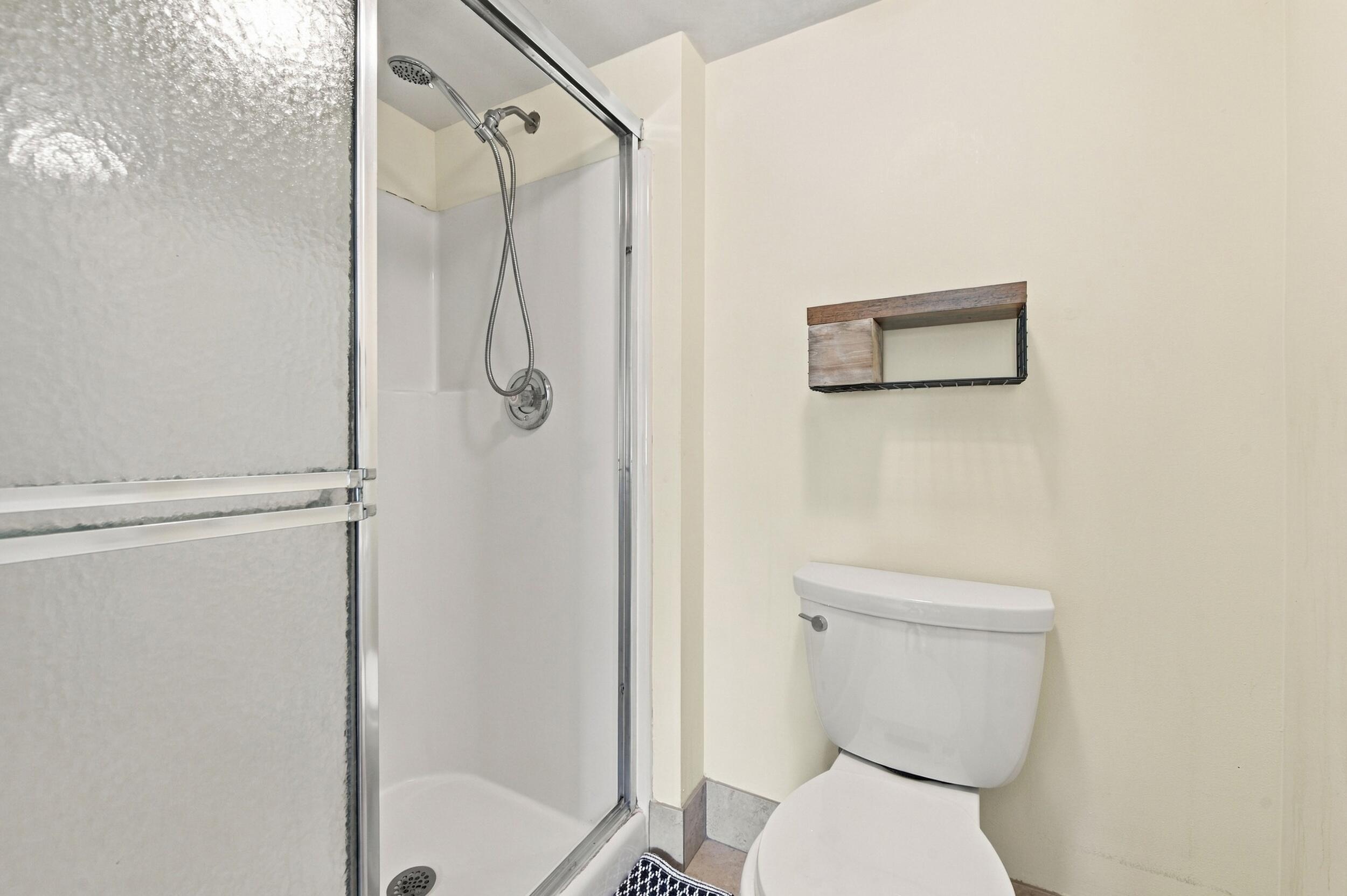 6585 Somerset Drive 102 Property Photo 14