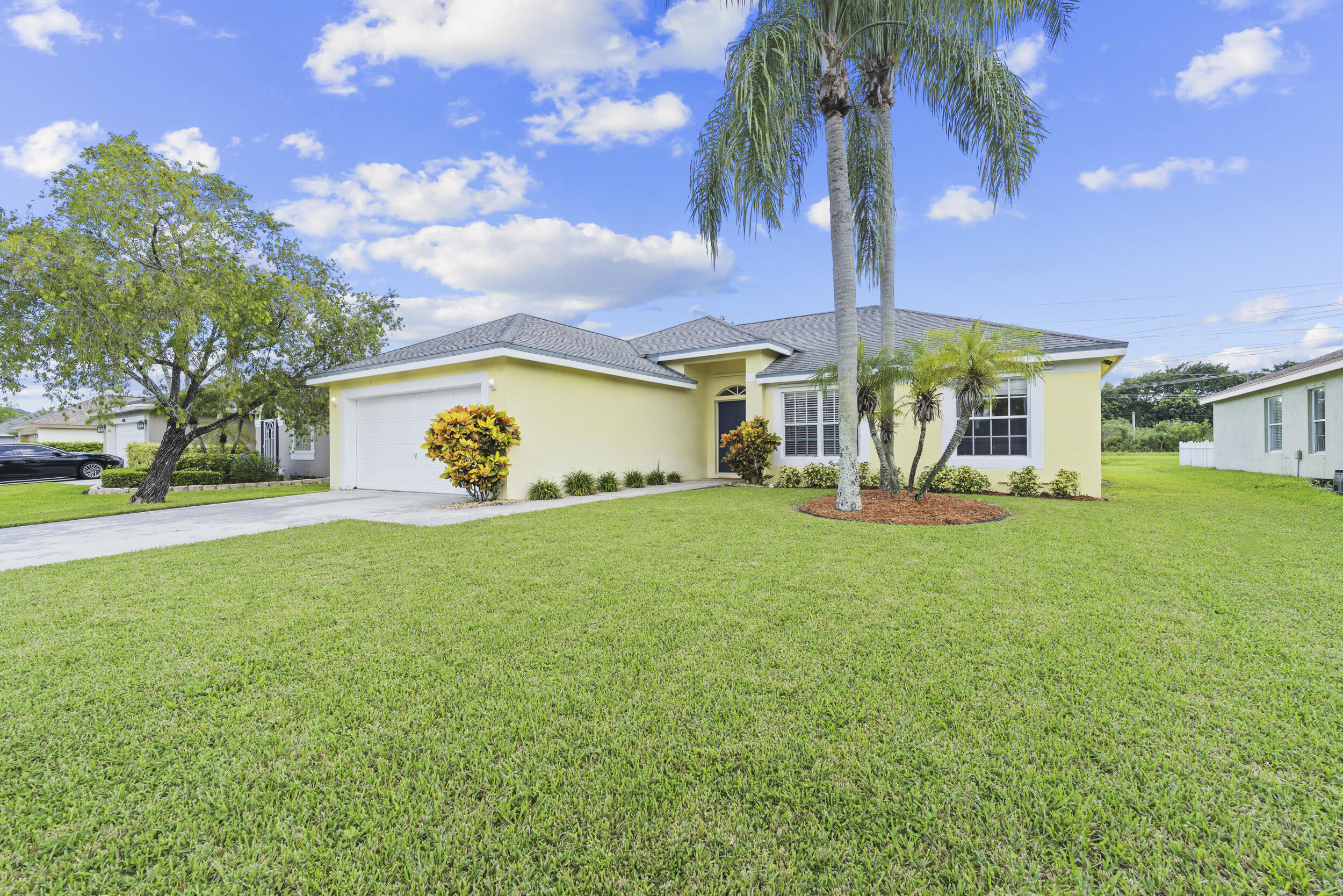 6242 Terra Rosa Circle Property Photo 2