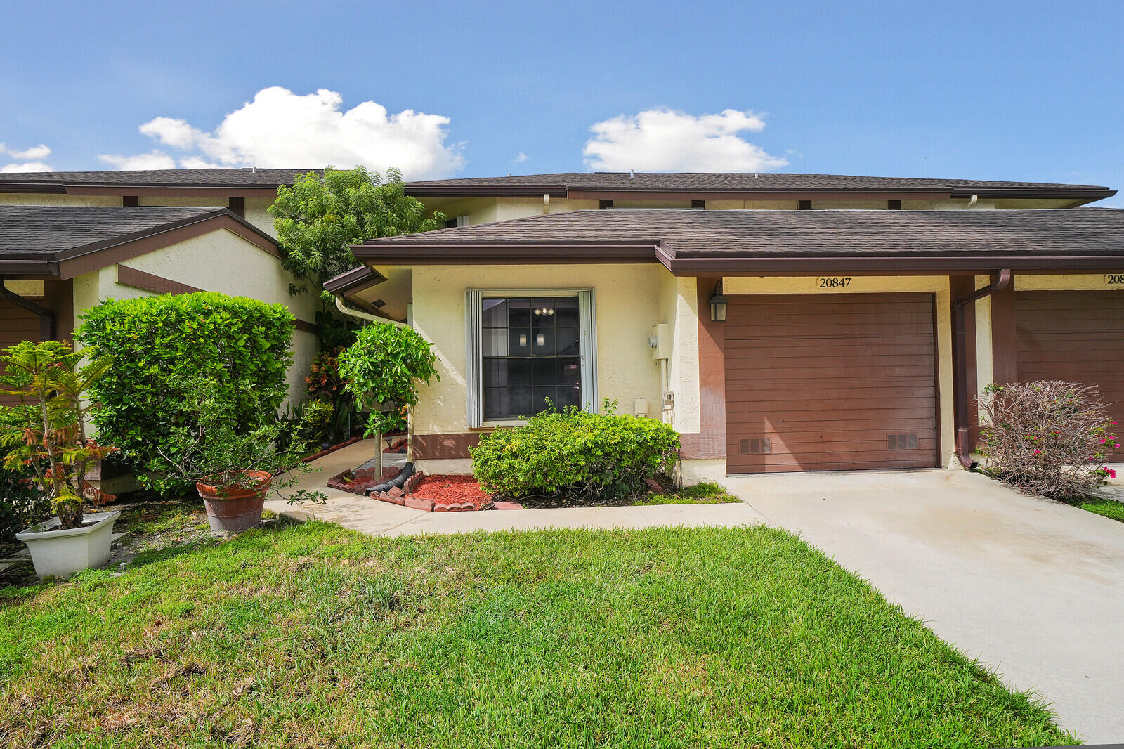 20847 Boca Ridge Drive N Property Photo 1