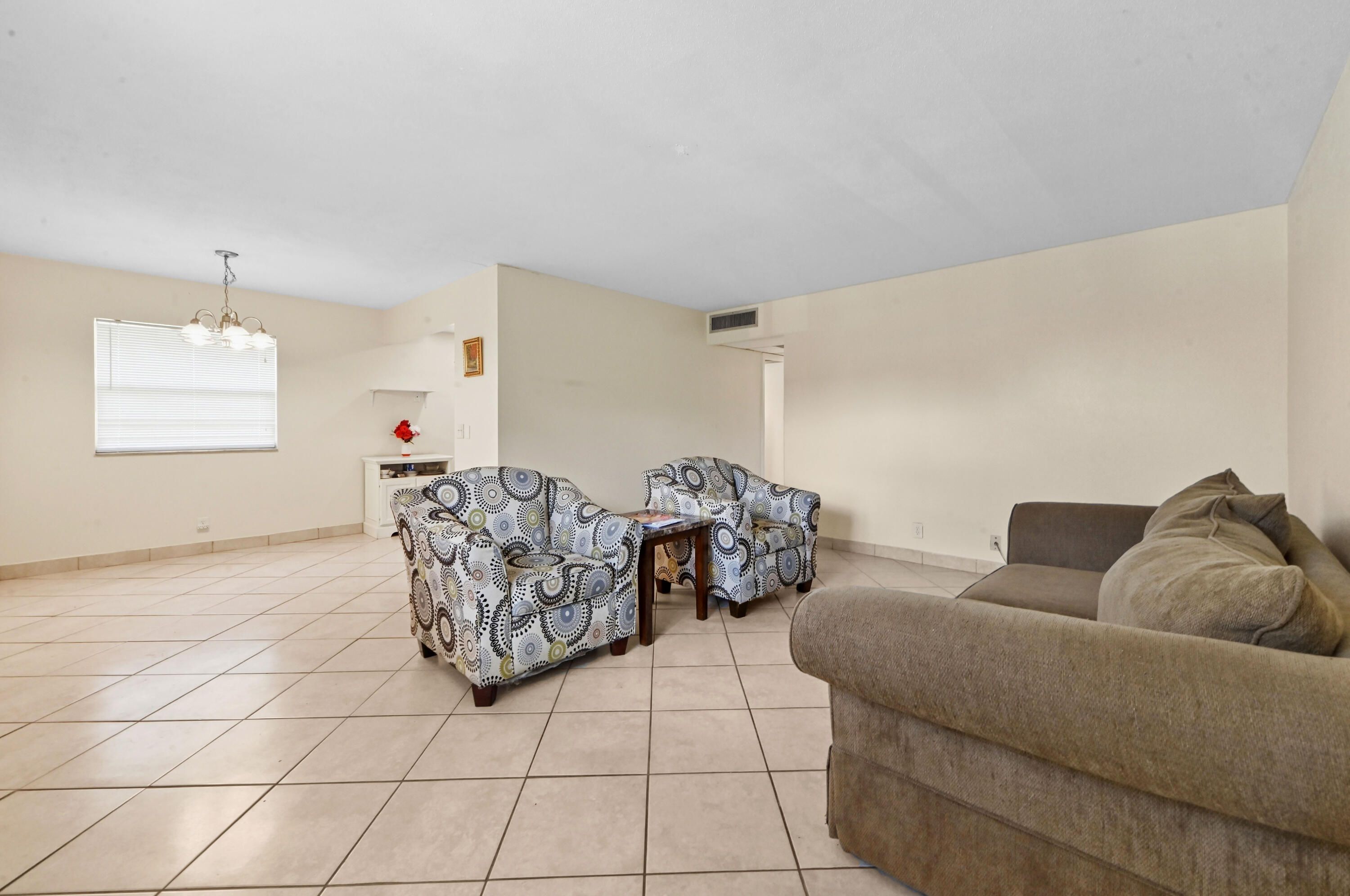 525 Monaco K Property Photo 8