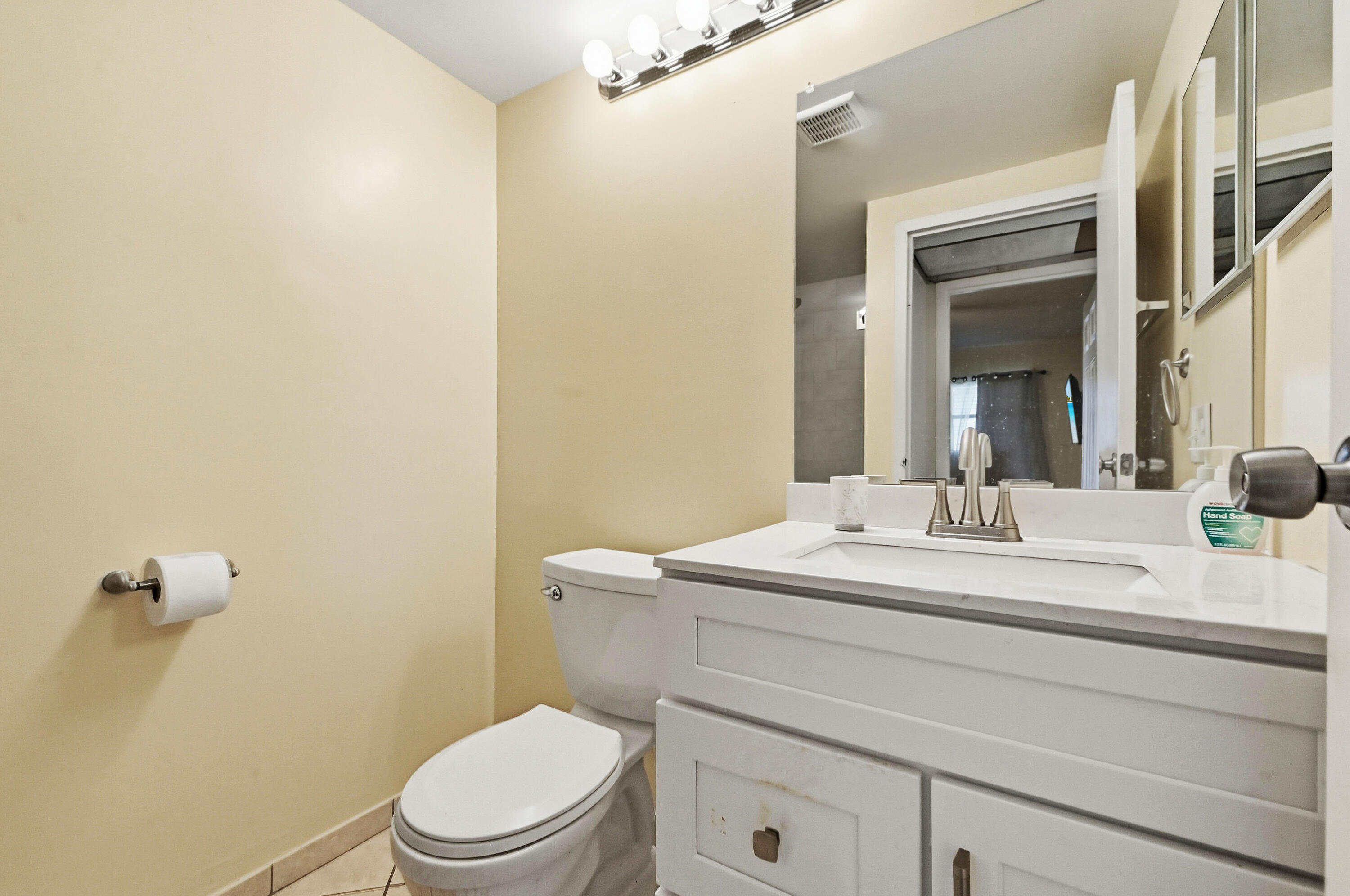 525 Monaco K Property Photo 12
