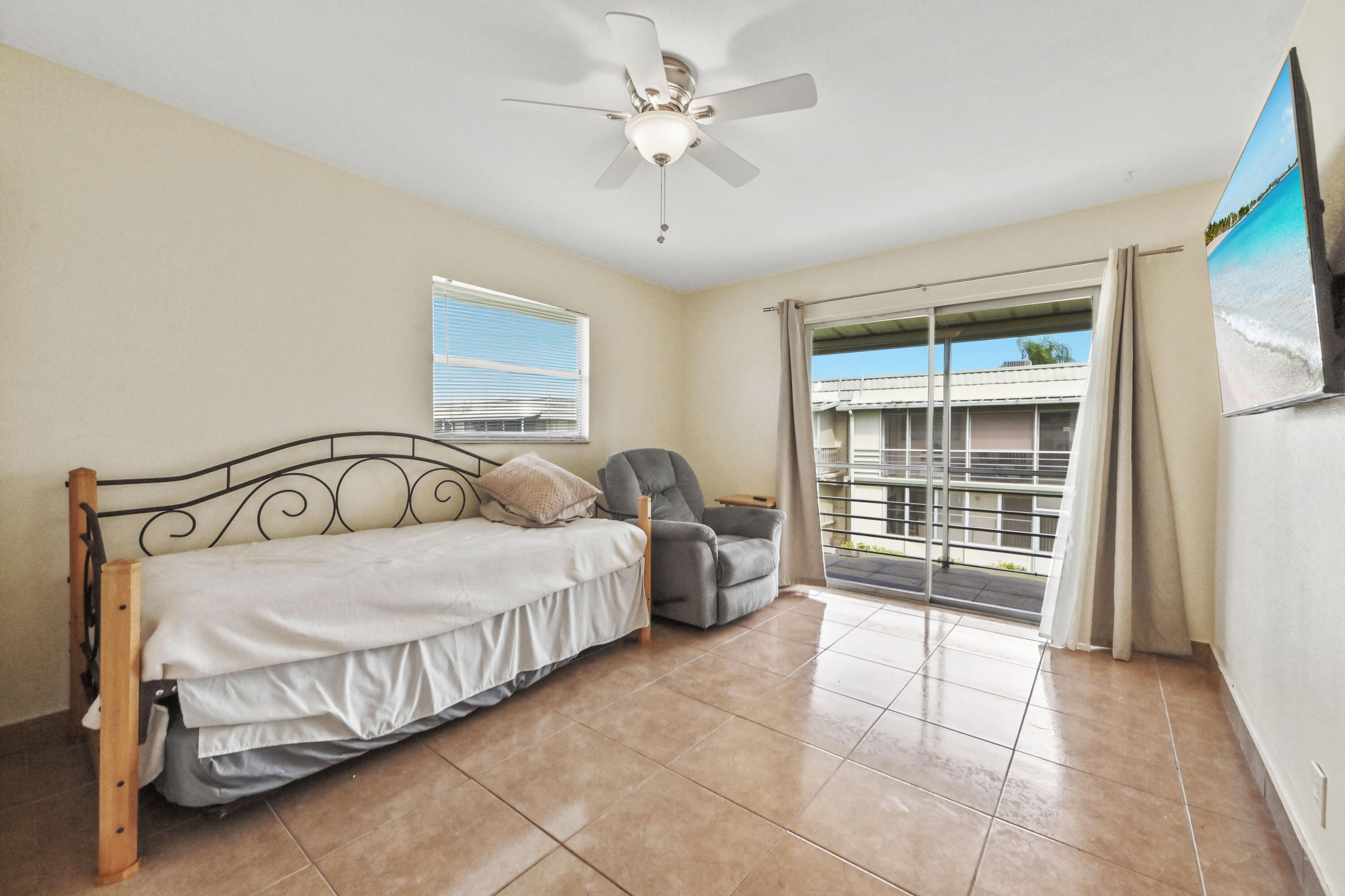 525 Monaco K Property Photo 15