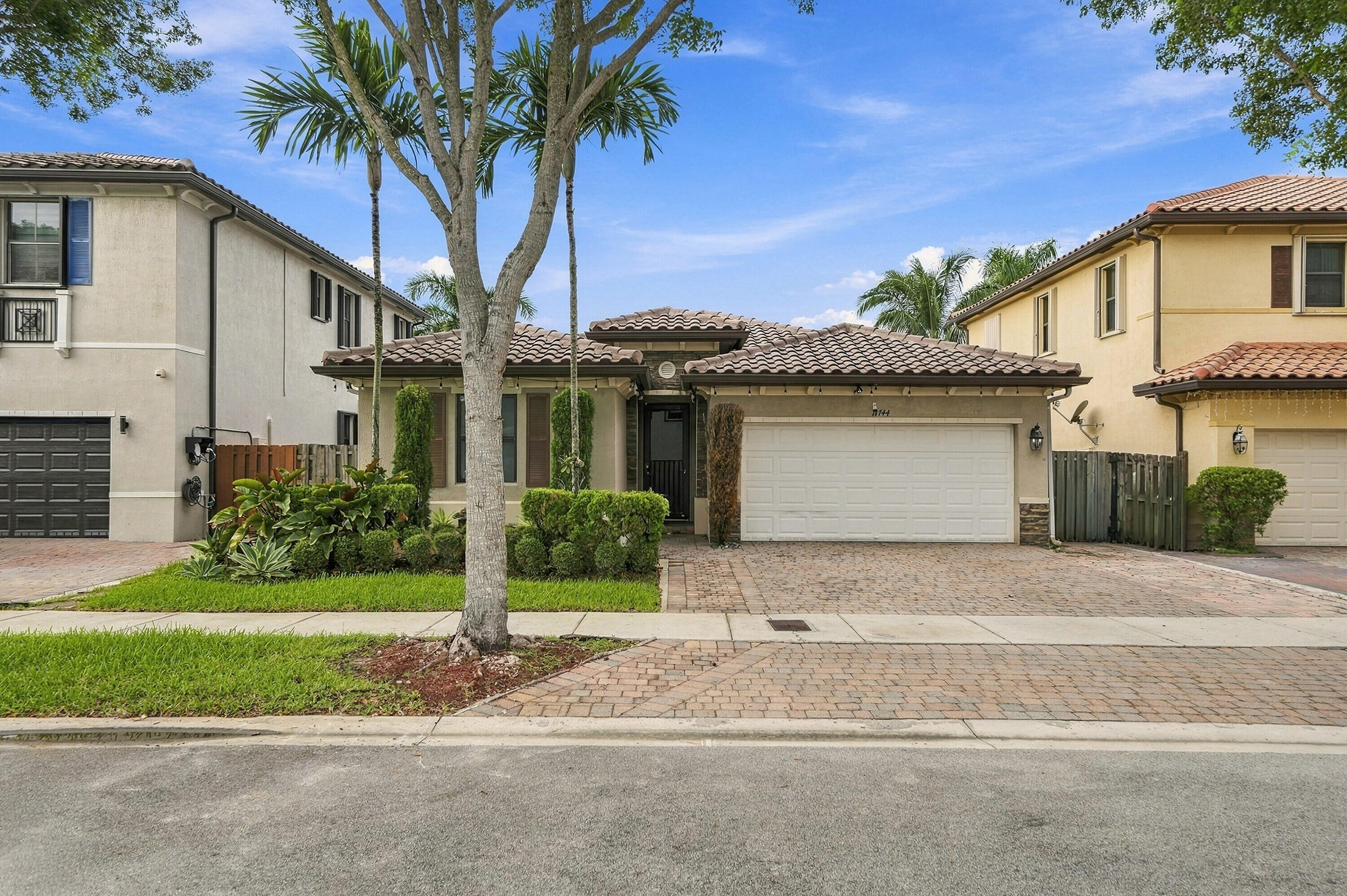 11744 Sw 151st Path Property Photo 1
