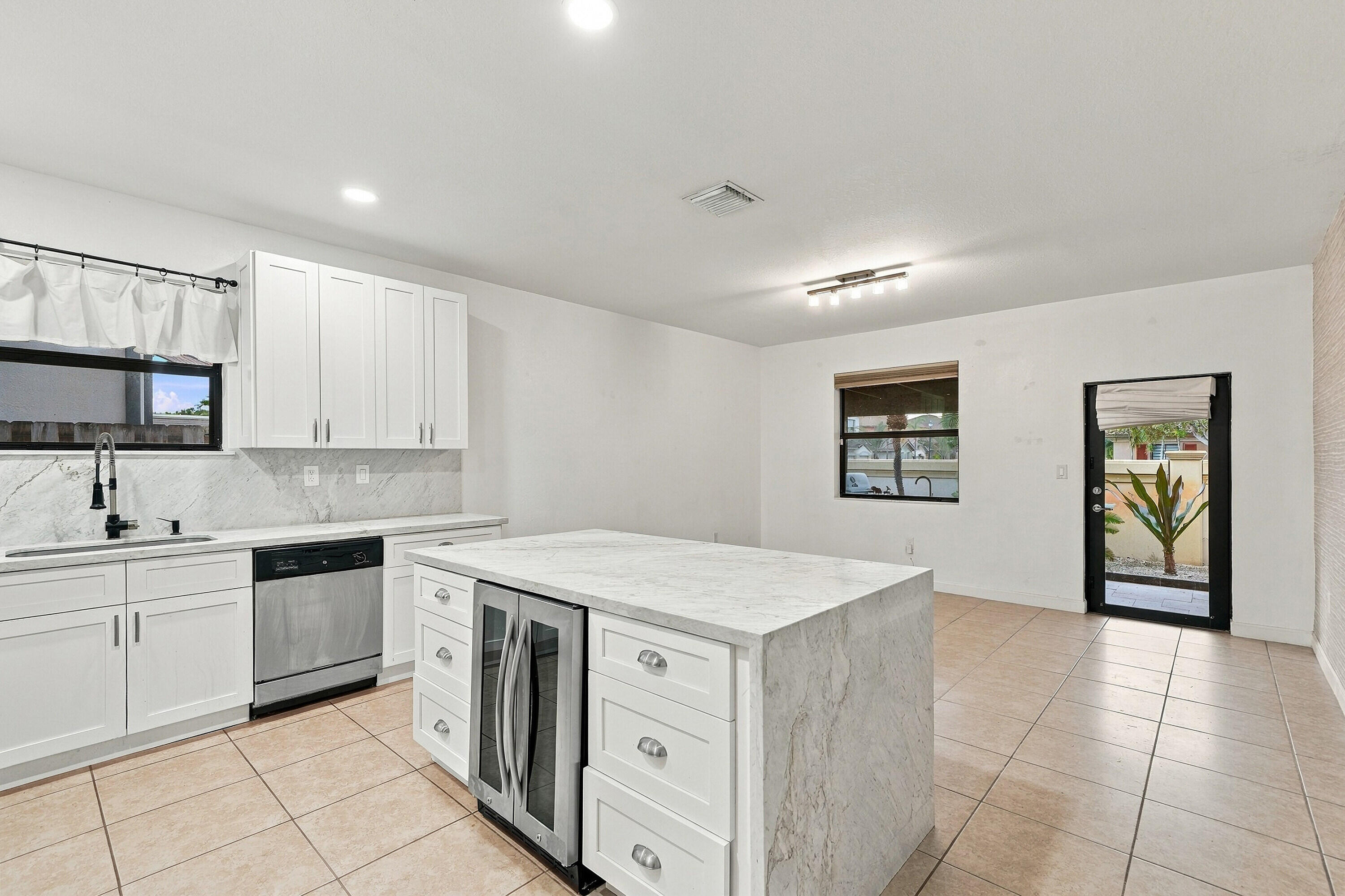 11744 Sw 151st Path Property Photo 14