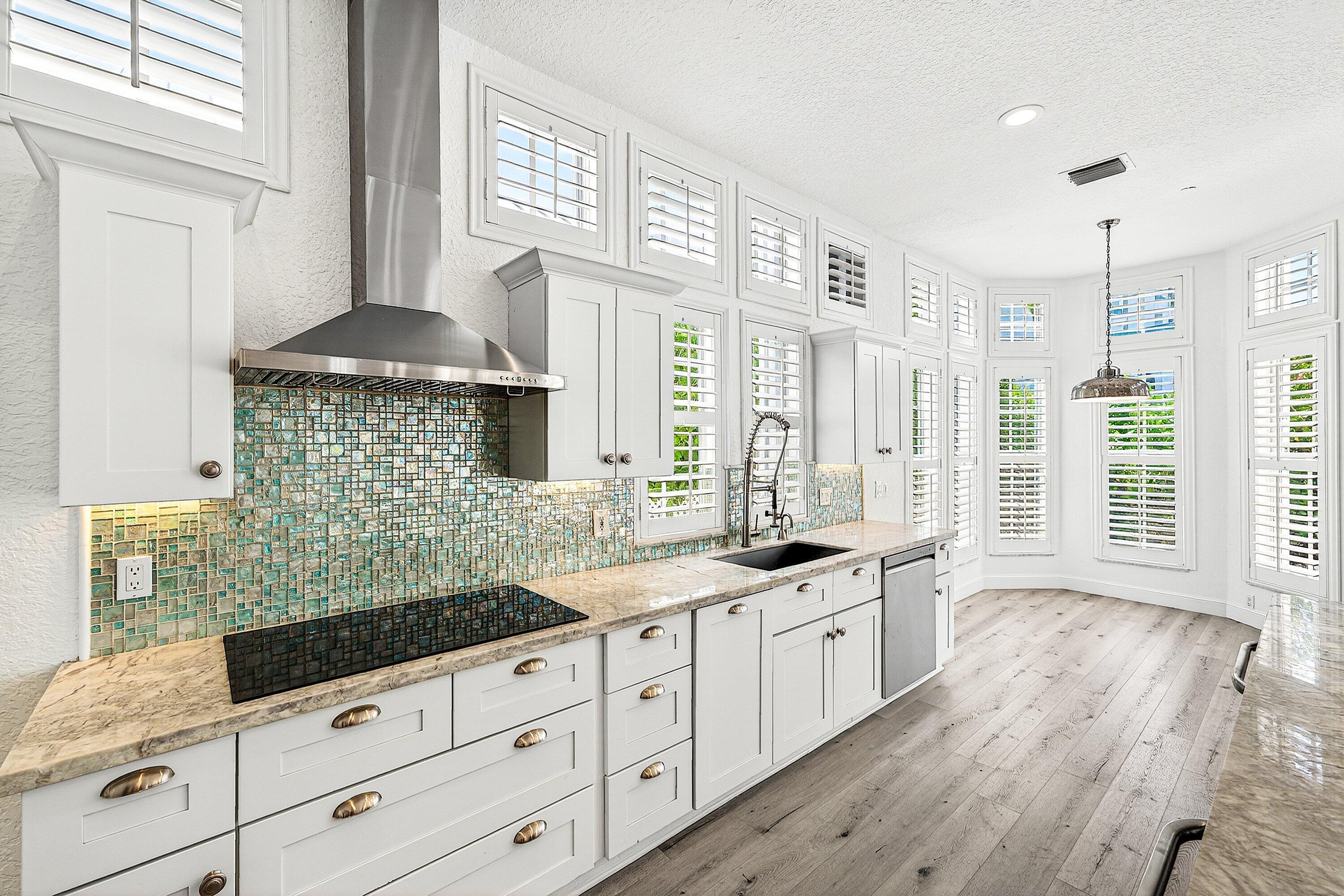 130 Jupiter Key Road Property Photo 7