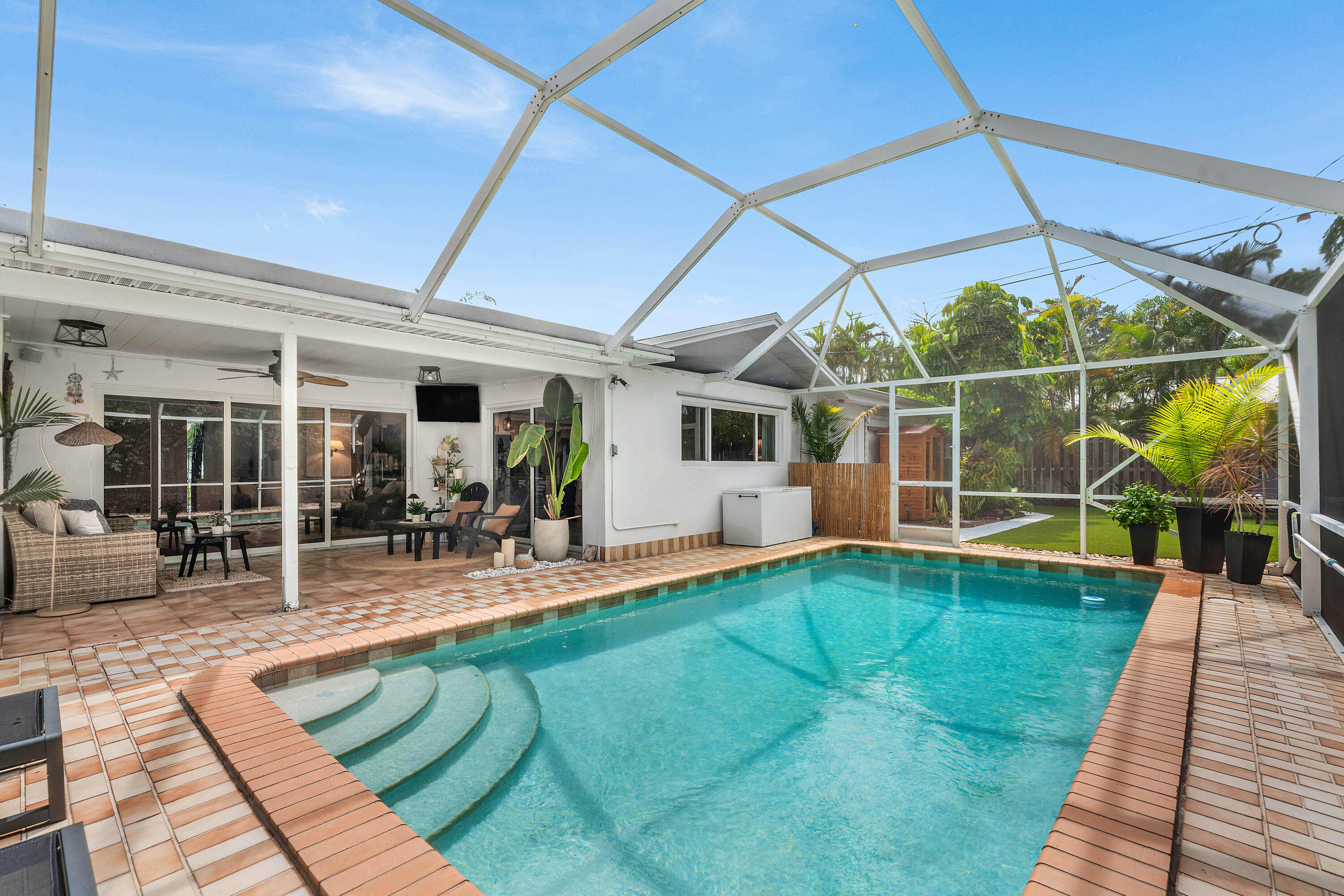 317 Daly Road Property Photo 5