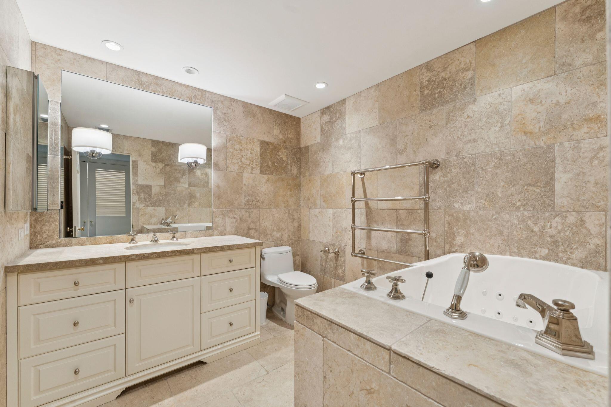 425 Worth Avenue 2f Property Photo 22