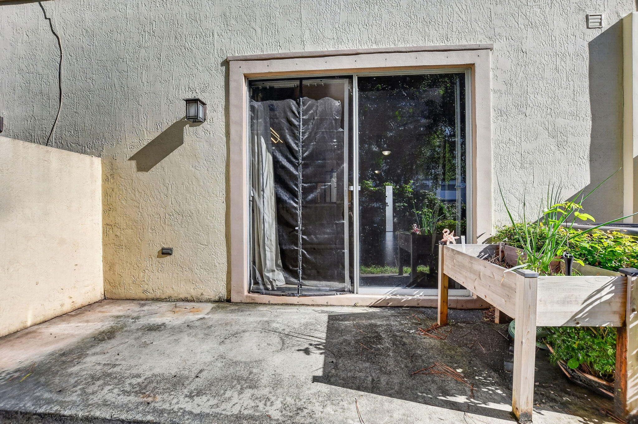 2557 Riverside Drive Property Photo 36