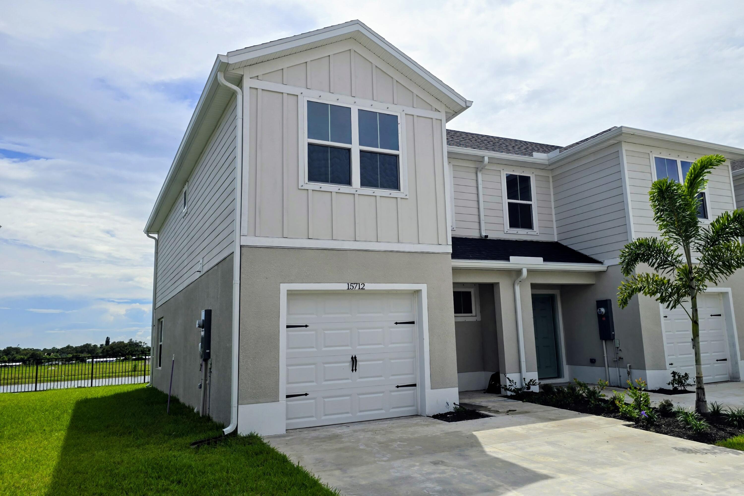 15712 SW Seasons Street Property Photo 1