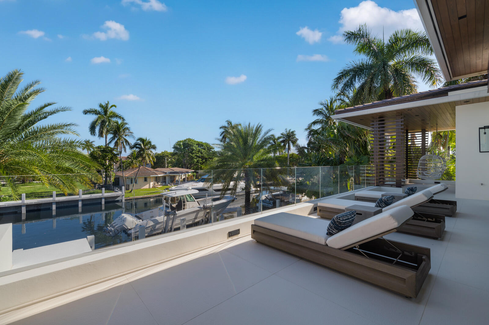 2423 Castilla Isle Property Photo 36