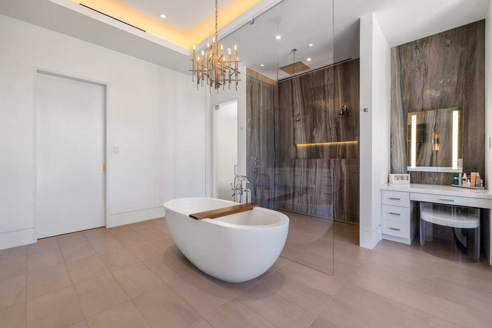 2423 Castilla Isle Property Photo 41