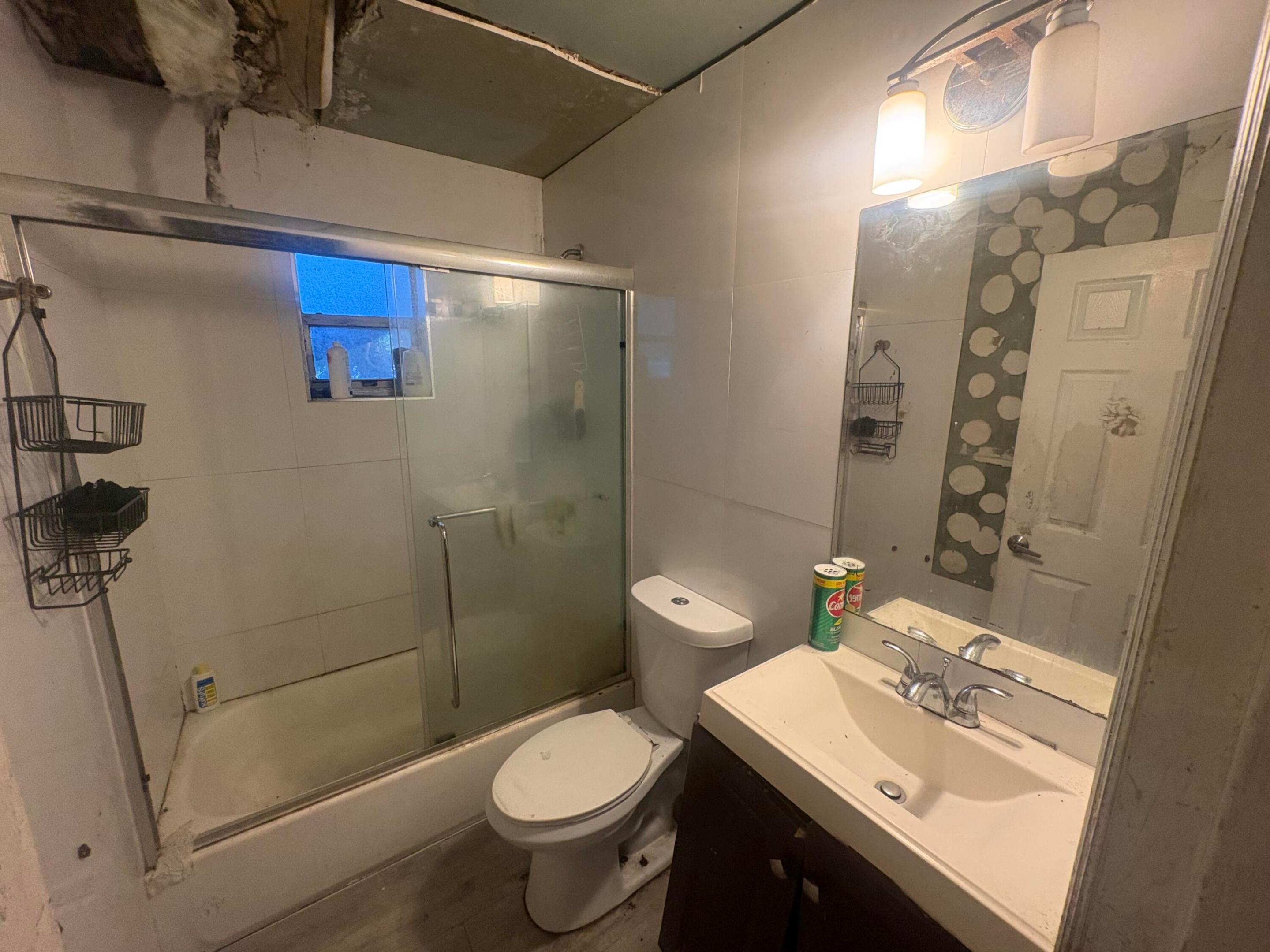 2126 Nw 92nd Street Property Photo 10