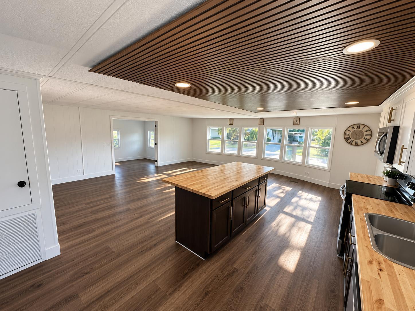 8572 Crown Drive Property Photo 14