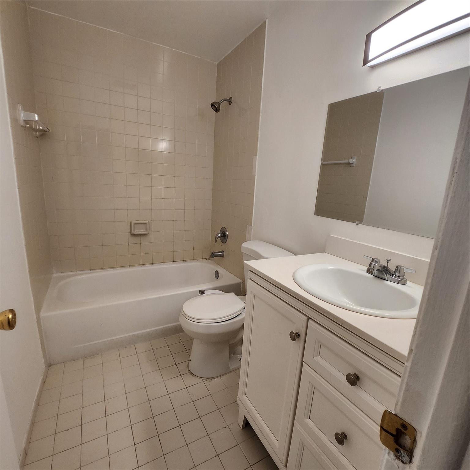 7500 Sw 153rd Court 204-12 Property Photo 4