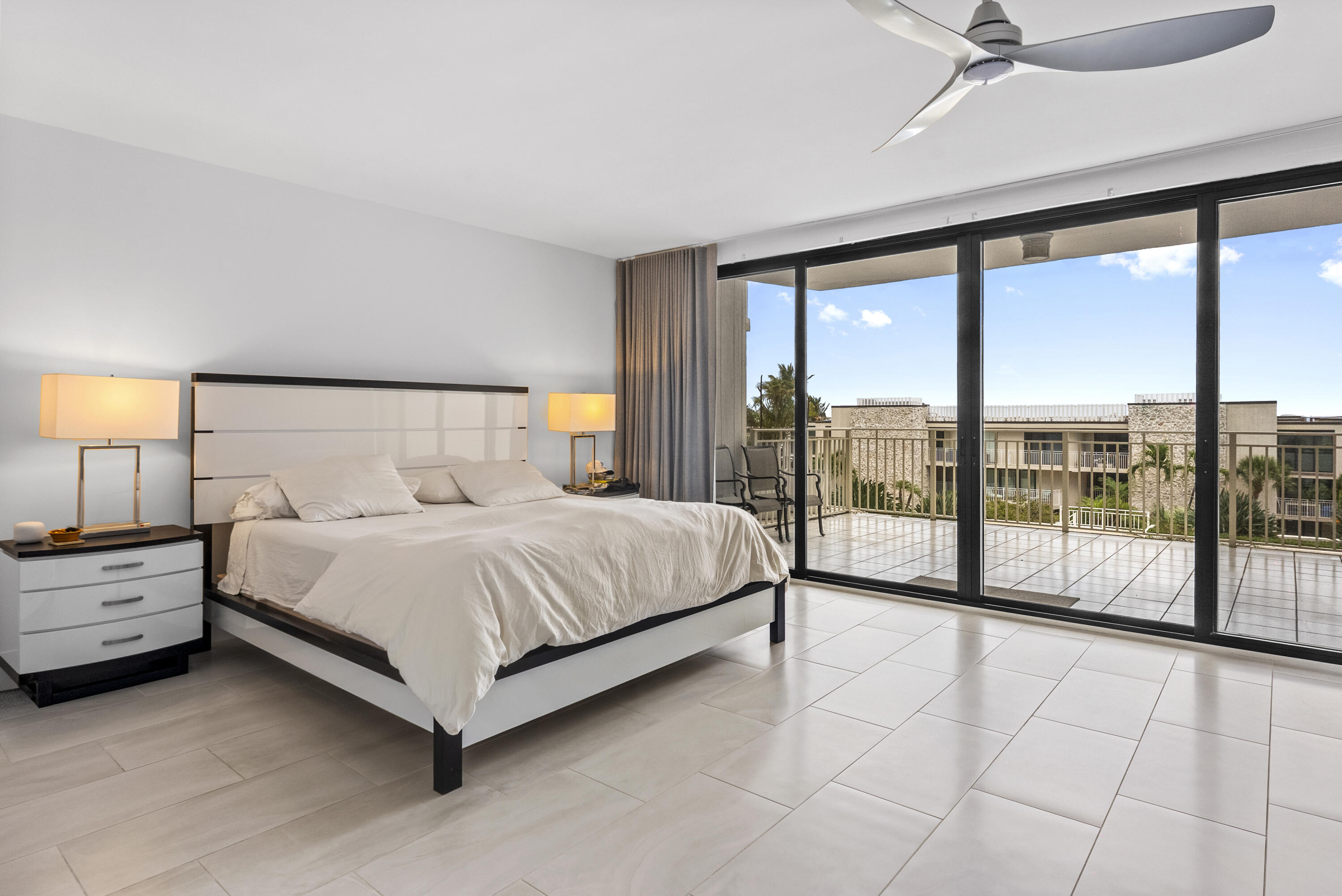 2155 S Ocean Boulevard 11 Property Photo 8
