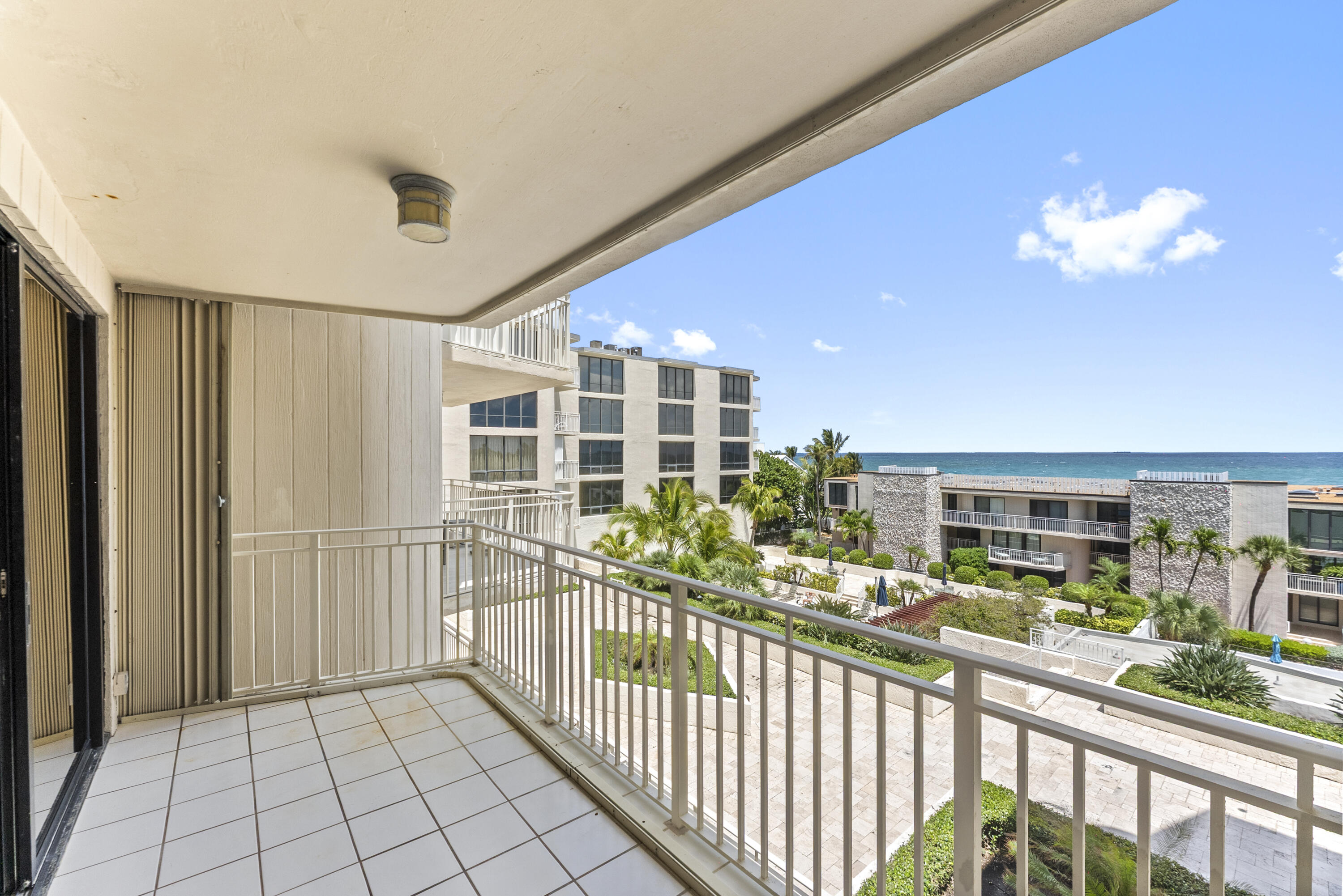 2155 S Ocean Boulevard 11 Property Photo 23