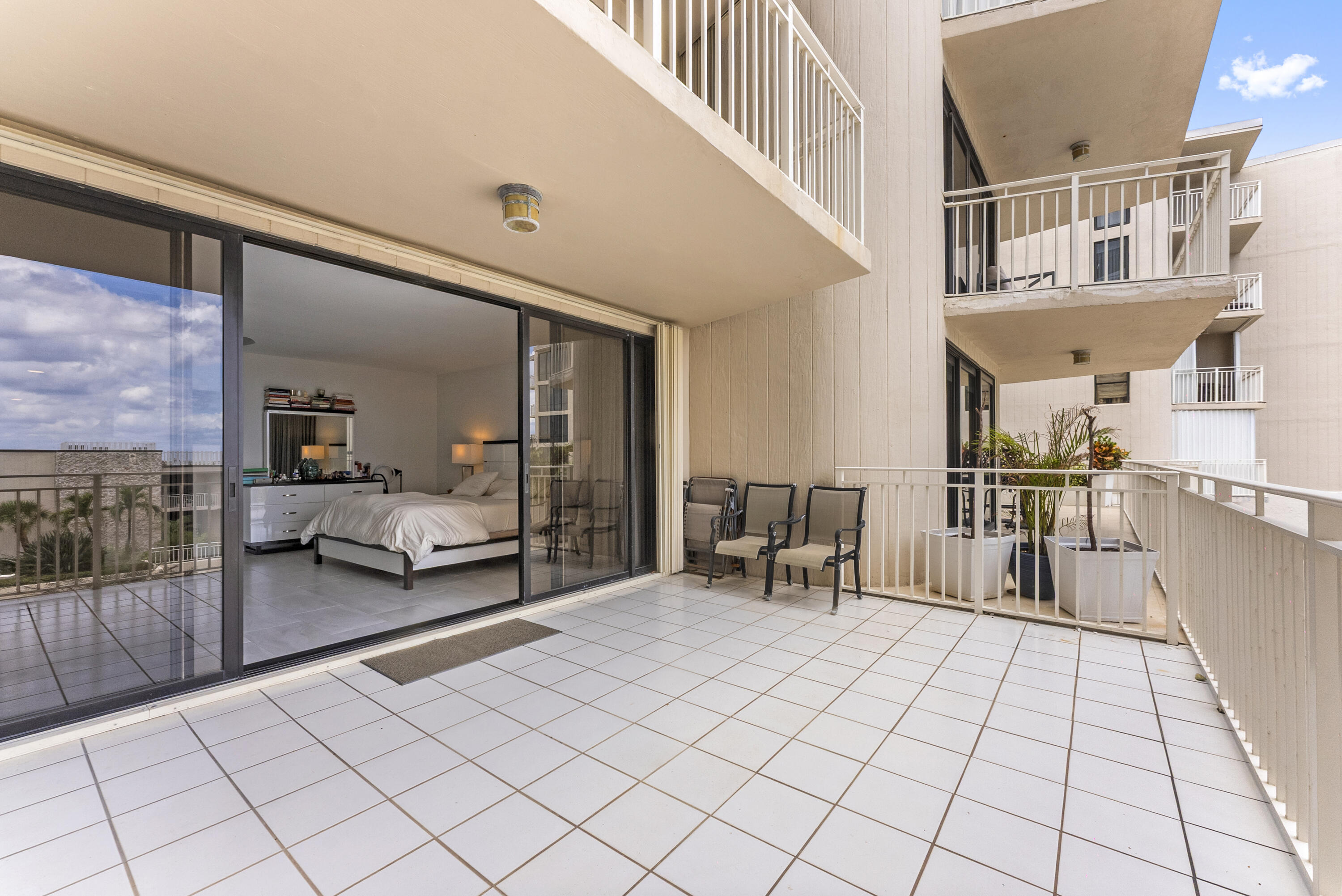 2155 S Ocean Boulevard 11 Property Photo 27