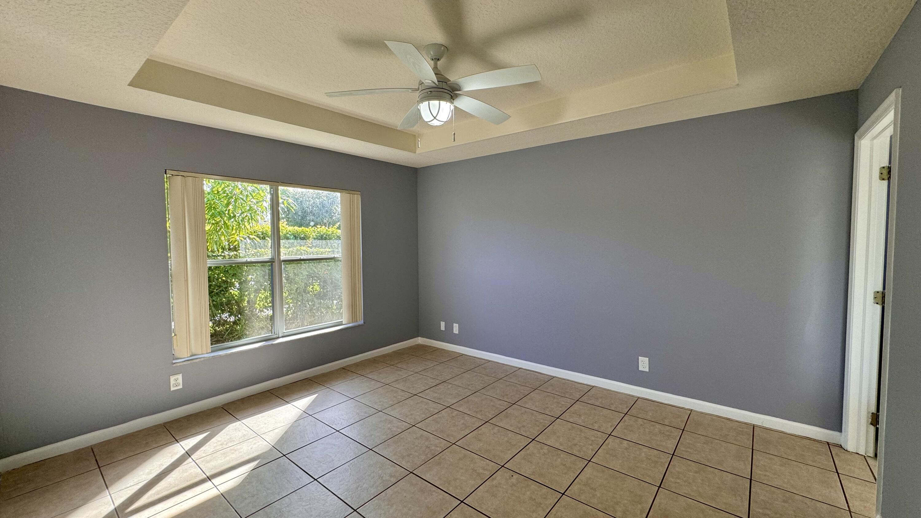 1290 Riverside Circle Property Photo 8