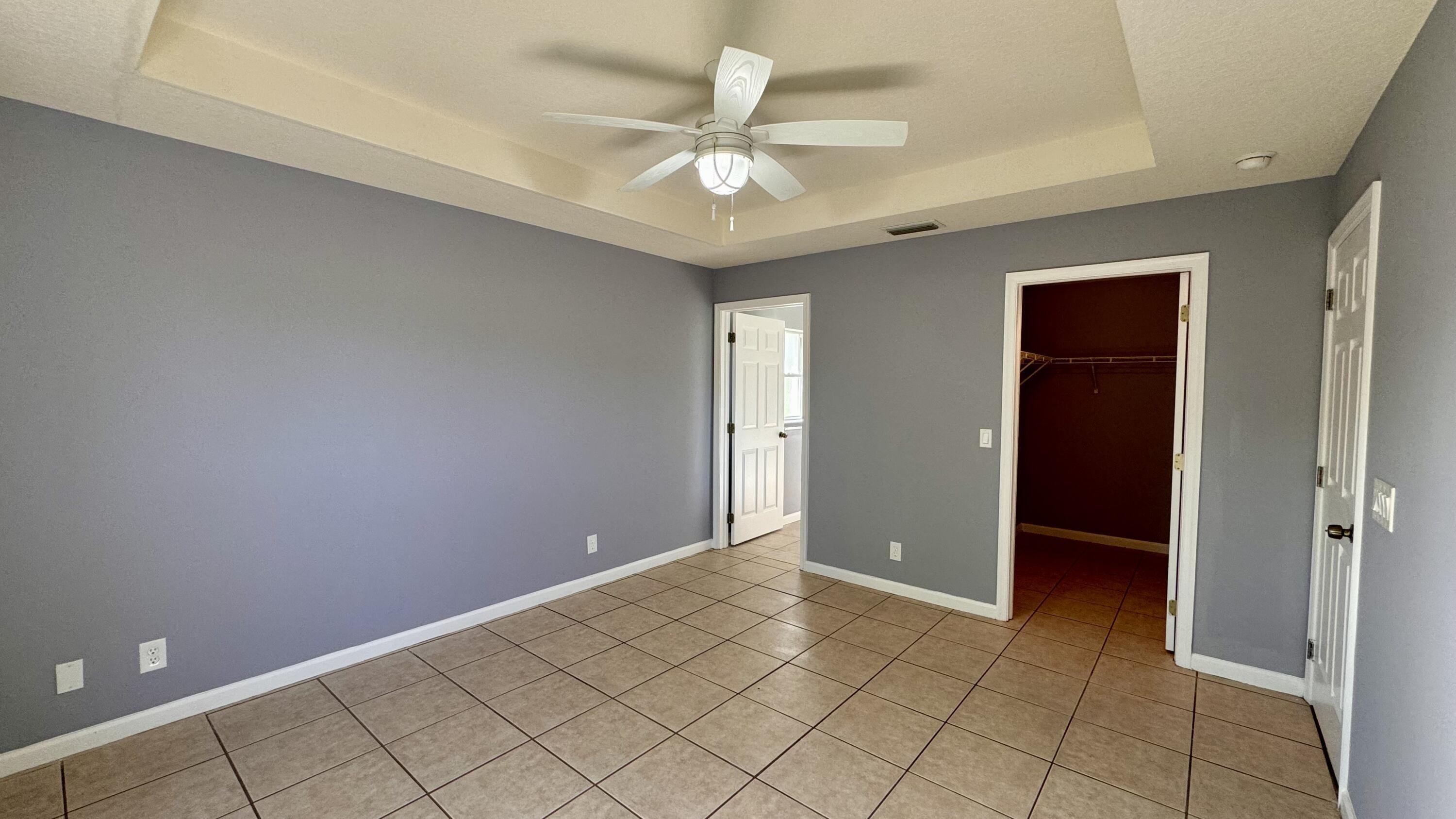 1290 Riverside Circle Property Photo 12