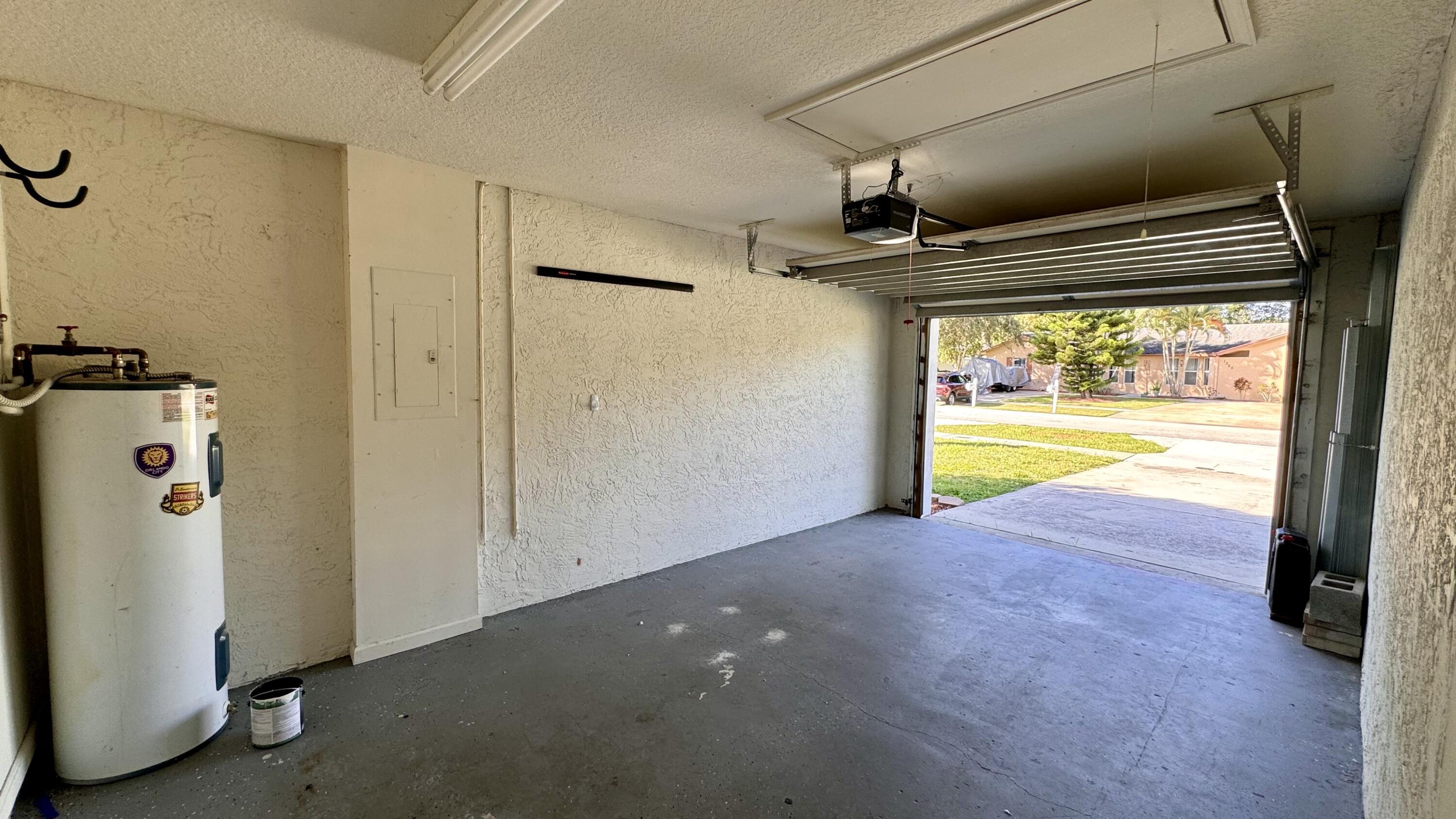 1290 Riverside Circle Property Photo 28