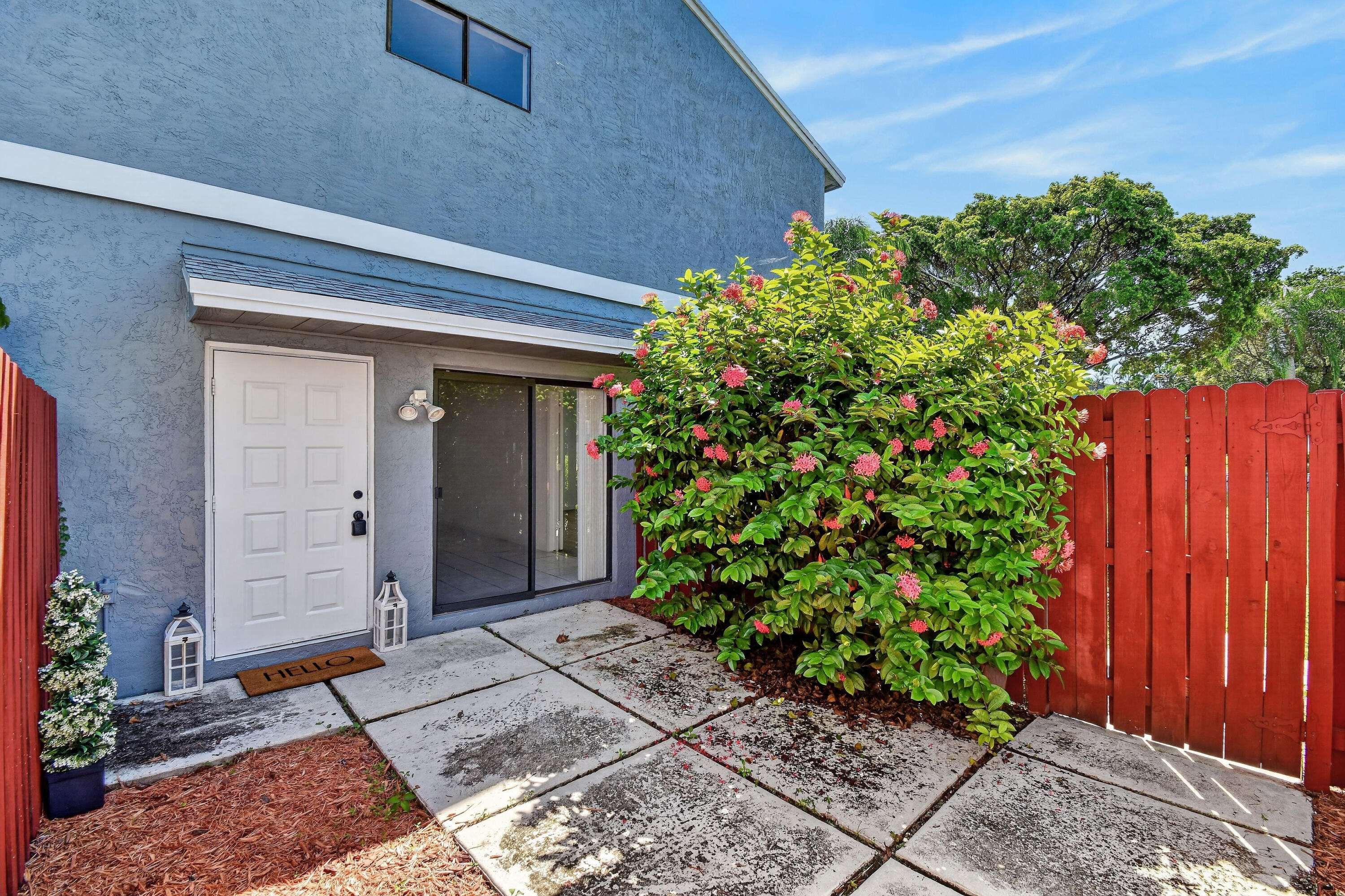 1 Crossings Circle C Property Photo 3