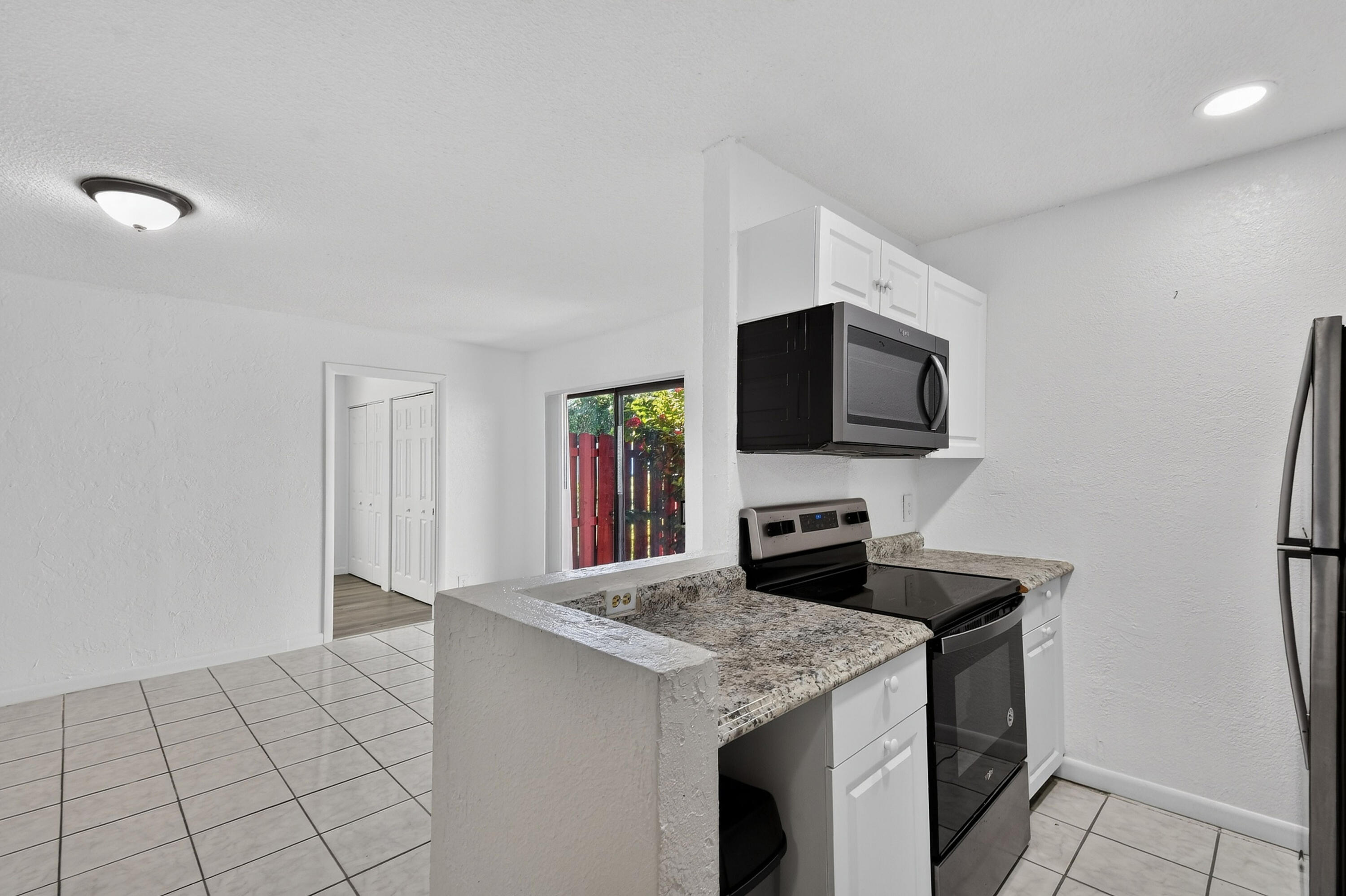 1 Crossings Circle C Property Photo 10