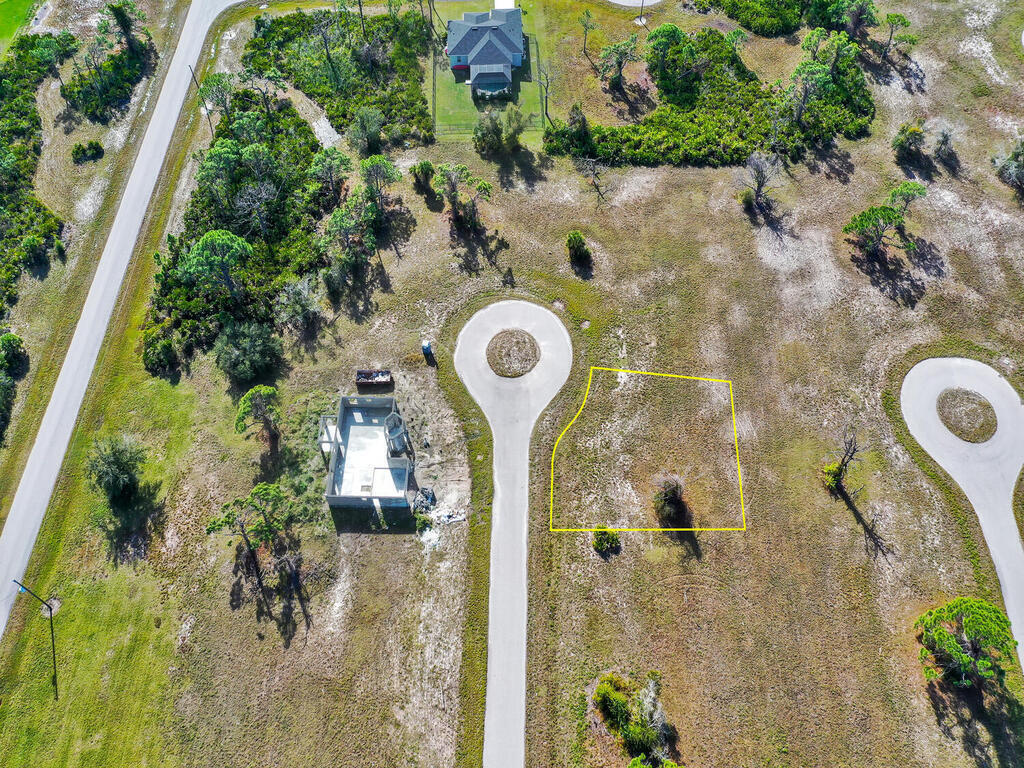 6 Garnet Drive Property Photo 5
