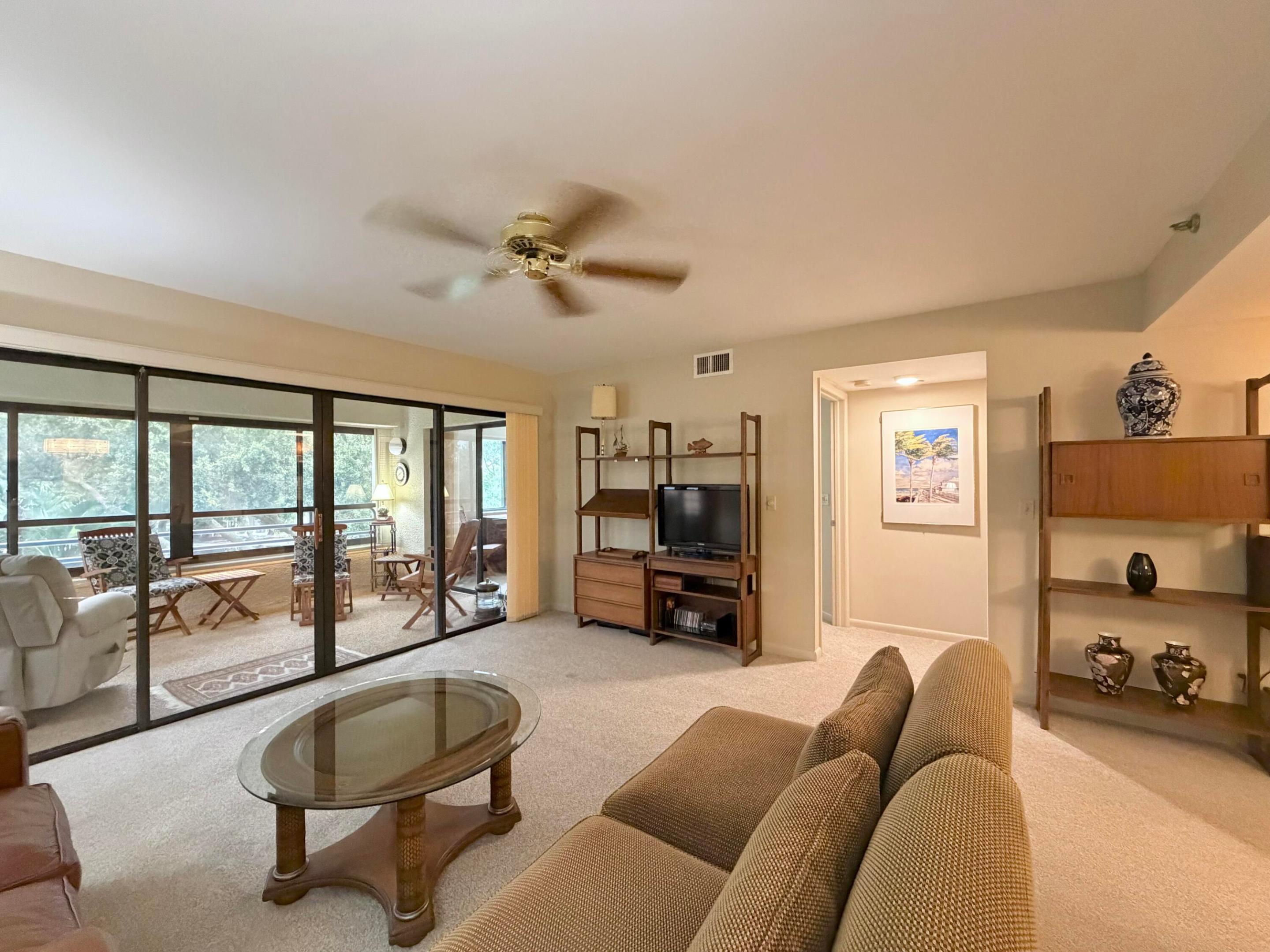 337 Oak Harbour Drive Property Photo 16