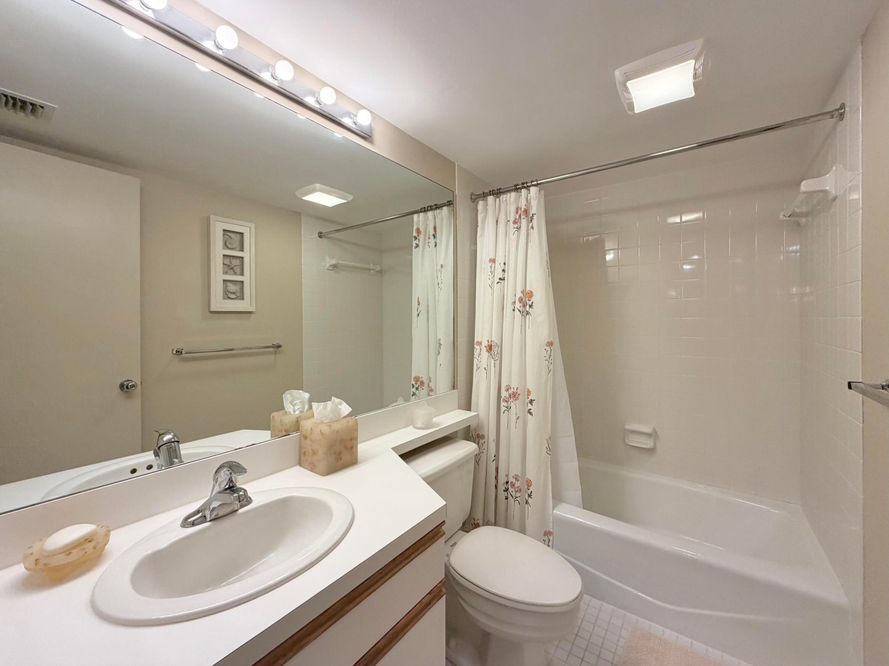 337 Oak Harbour Drive Property Photo 35